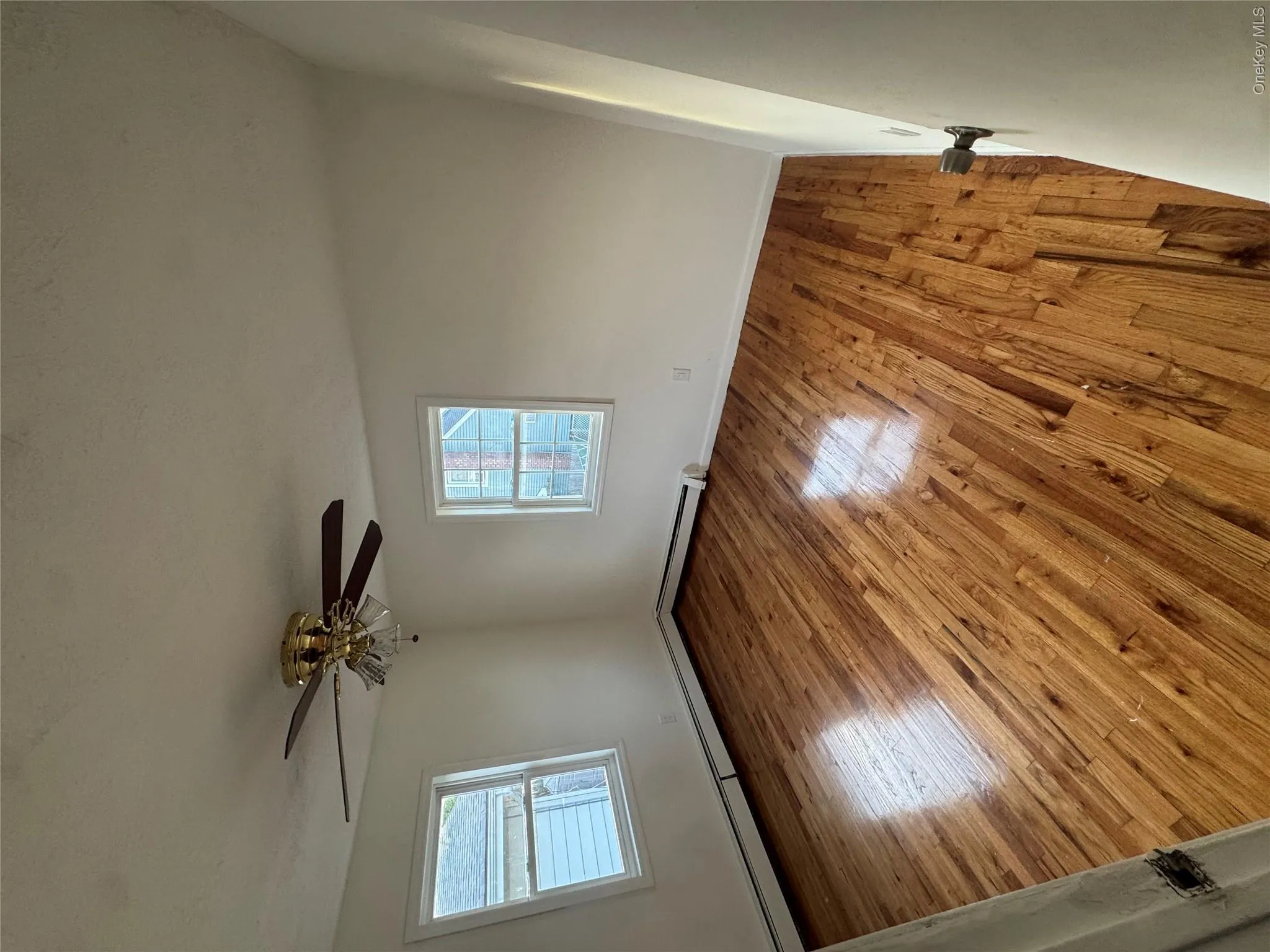 1005 Broadway, Hempstead, NY, 3 Bedrooms Bedrooms, 5 Rooms Rooms,1 BathroomBathrooms,Residential Lease,For Rent,Broadway,0,996801 1005 Broadway, Hempstead, NY, 3 Bedrooms Bedrooms, 5 Rooms Rooms,1 BathroomBathrooms,Residential Lease,For Rent,Broadway,0,996801