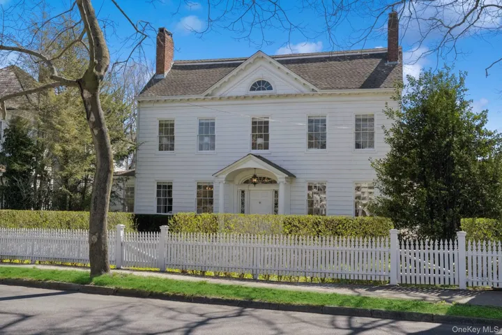 189 Main Street, Southampton, New York 11963