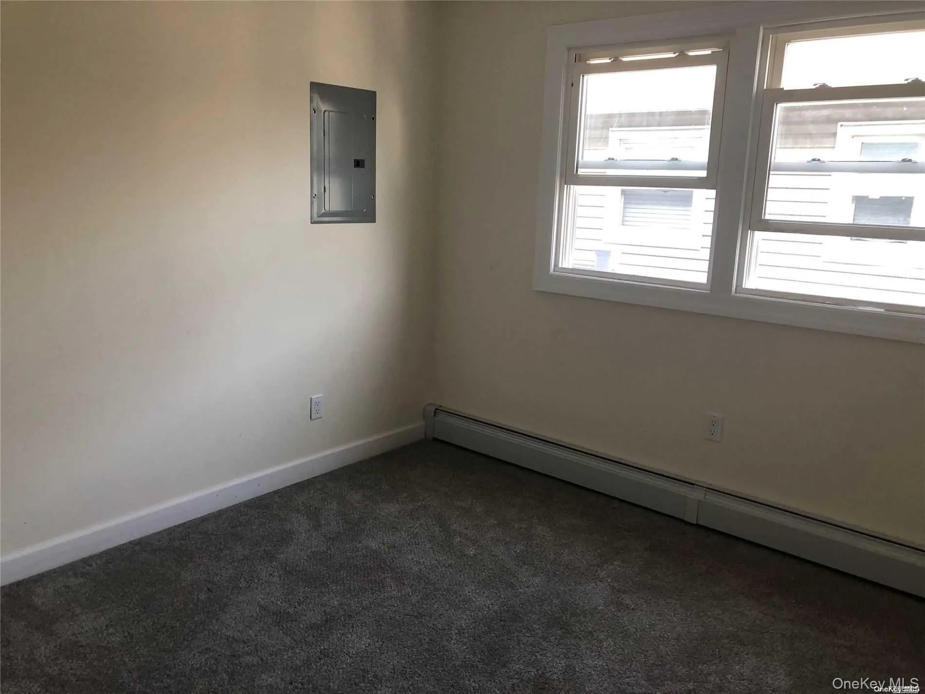 422 Chester Street, Long Beach, NY, 2 Bedrooms Bedrooms, 5 Rooms Rooms,1 BathroomBathrooms,Residential Lease,For Rent,Chester,0,996809 422 Chester Street, Long Beach, NY, 2 Bedrooms Bedrooms, 5 Rooms Rooms,1 BathroomBathrooms,Residential Lease,For Rent,Chester,0,996809