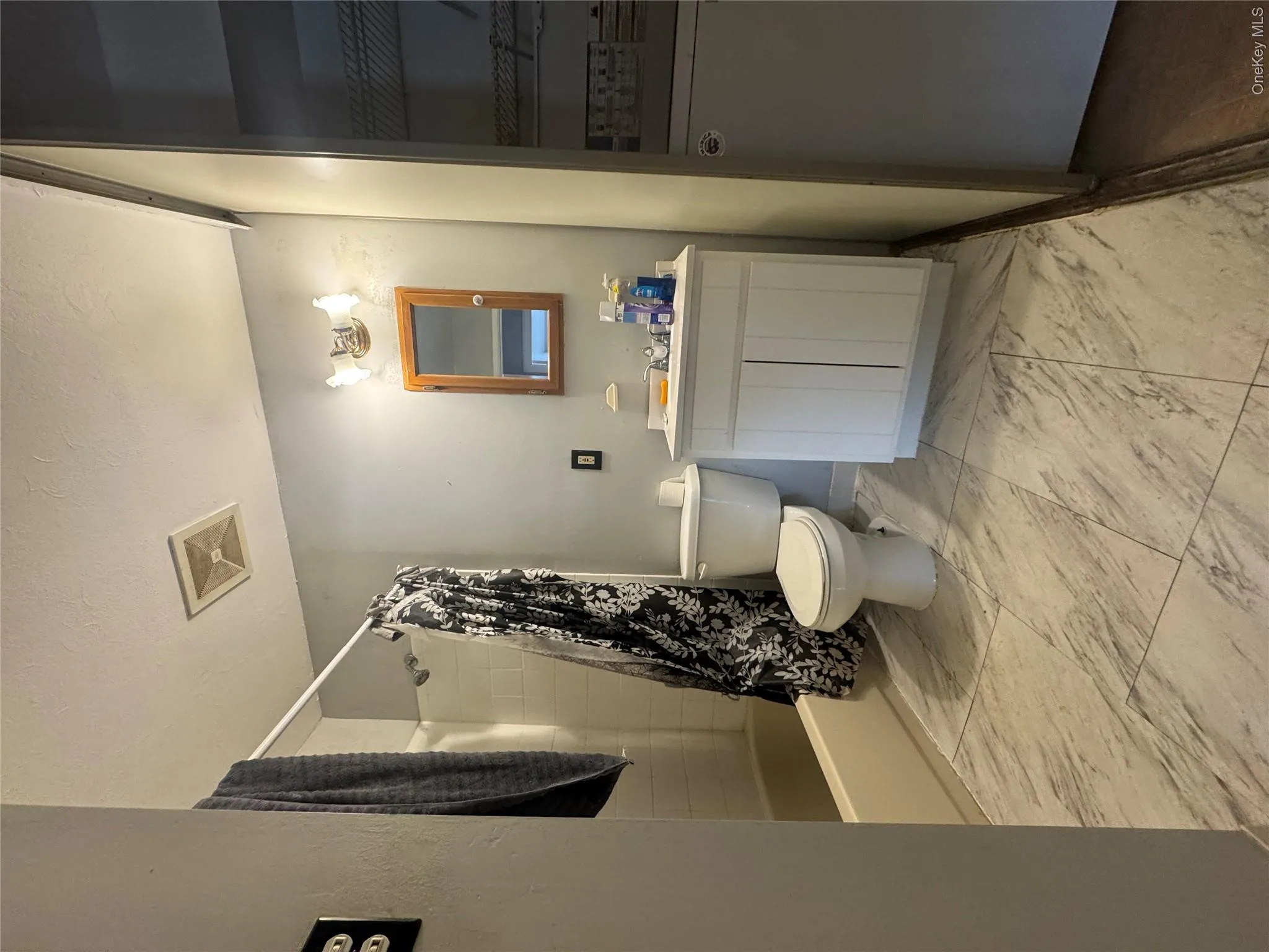 9 Fairview Circle, Riverhead, NY, 2 Bedrooms Bedrooms, 6 Rooms Rooms,1 BathroomBathrooms,Residential Lease,For Rent,Fairview,0,996812 9 Fairview Circle, Riverhead, NY, 2 Bedrooms Bedrooms, 6 Rooms Rooms,1 BathroomBathrooms,Residential Lease,For Rent,Fairview,0,996812
