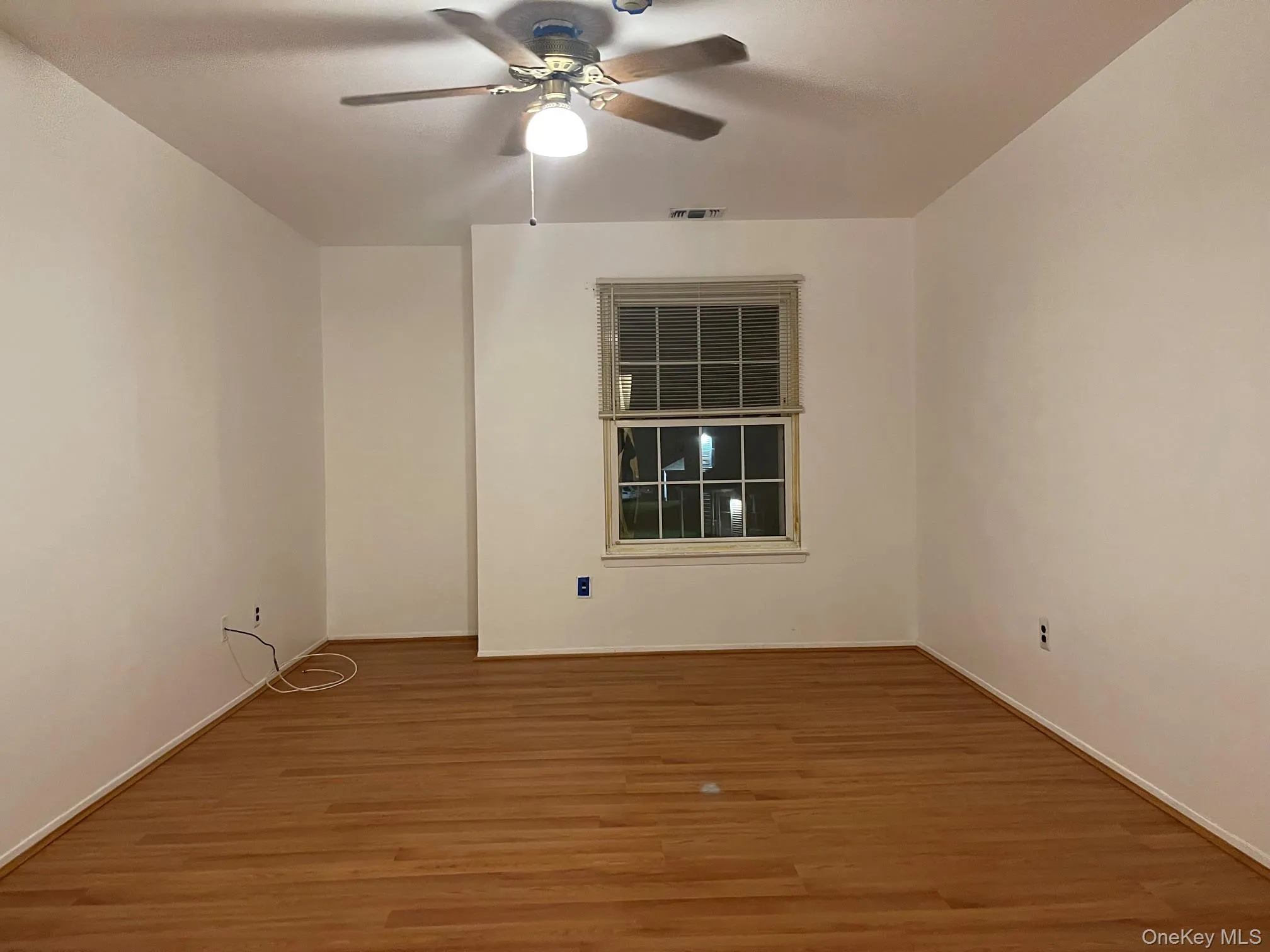 9 Fairview Circle, Riverhead, NY, 2 Bedrooms Bedrooms, 6 Rooms Rooms,1 BathroomBathrooms,Residential Lease,For Rent,Fairview,0,996812 9 Fairview Circle, Riverhead, NY, 2 Bedrooms Bedrooms, 6 Rooms Rooms,1 BathroomBathrooms,Residential Lease,For Rent,Fairview,0,996812