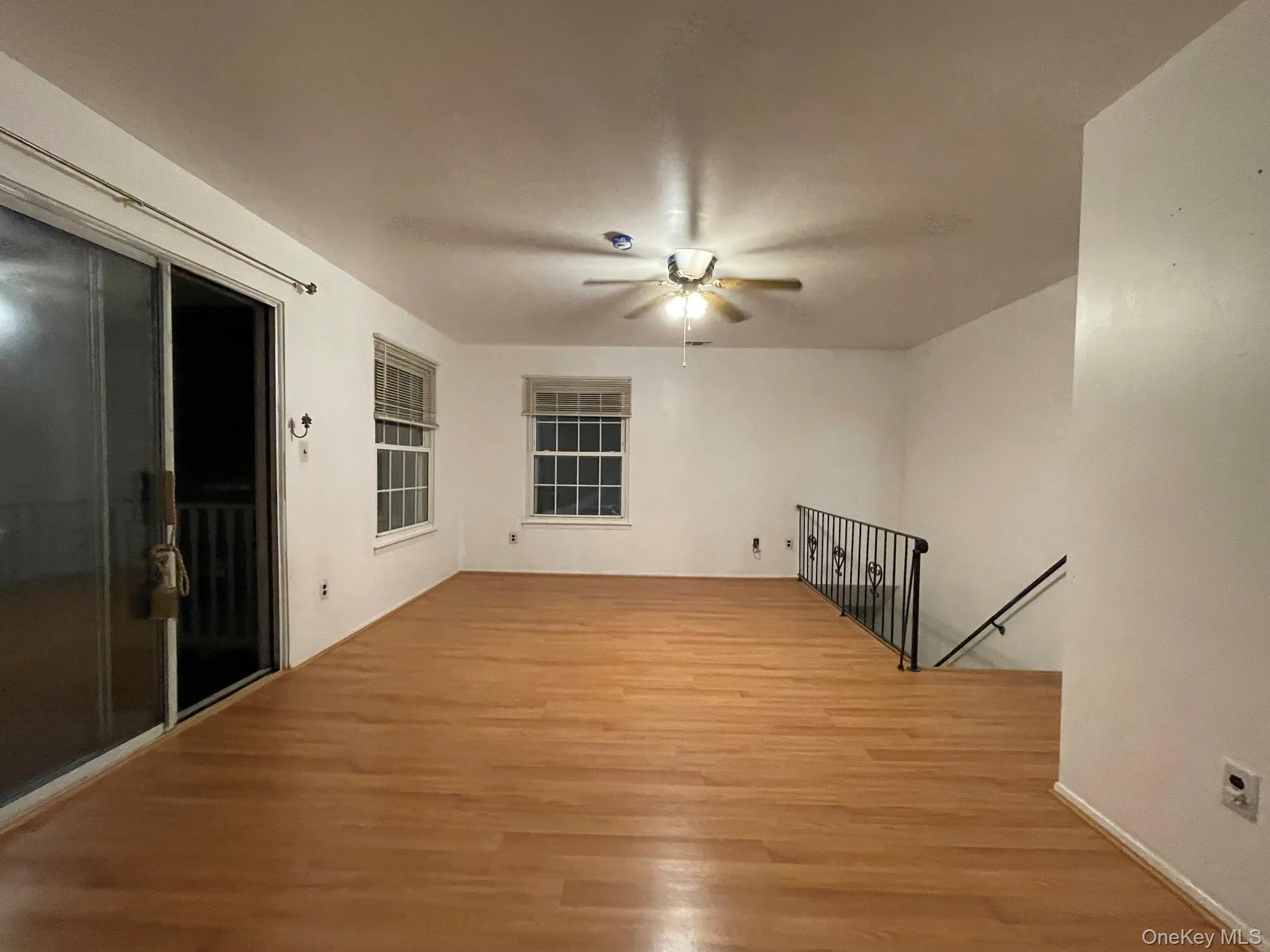 9 Fairview Circle, Riverhead, NY, 2 Bedrooms Bedrooms, 6 Rooms Rooms,1 BathroomBathrooms,Residential Lease,For Rent,Fairview,0,996812 9 Fairview Circle, Riverhead, NY, 2 Bedrooms Bedrooms, 6 Rooms Rooms,1 BathroomBathrooms,Residential Lease,For Rent,Fairview,0,996812