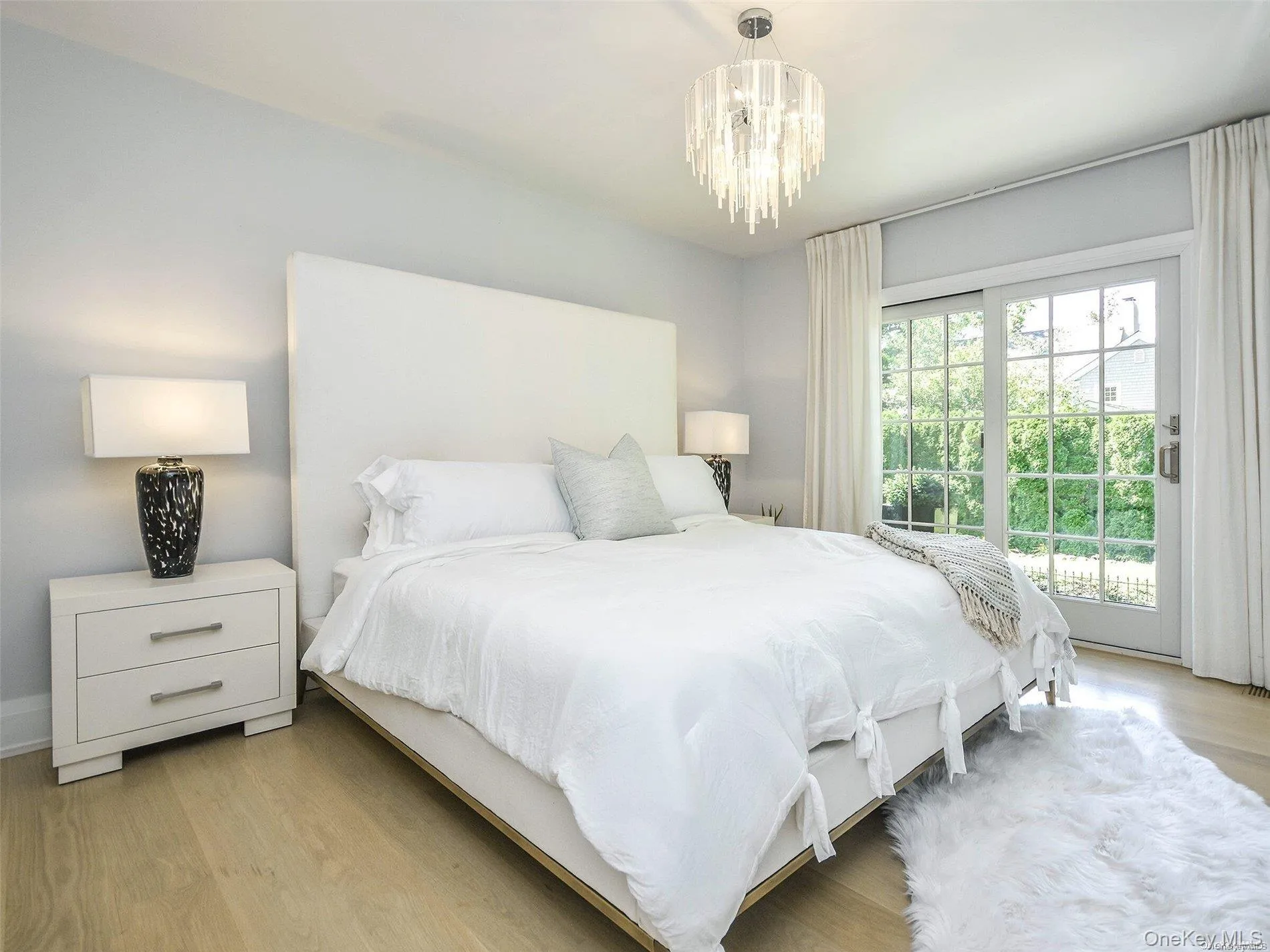 79 Reid Avenue, North Hempstead, NY, 5 Bedrooms Bedrooms, 10 Rooms Rooms,3 BathroomsBathrooms,Residential Lease,For Rent,Reid,0,996817 79 Reid Avenue, North Hempstead, NY, 5 Bedrooms Bedrooms, 10 Rooms Rooms,3 BathroomsBathrooms,Residential Lease,For Rent,Reid,0,996817