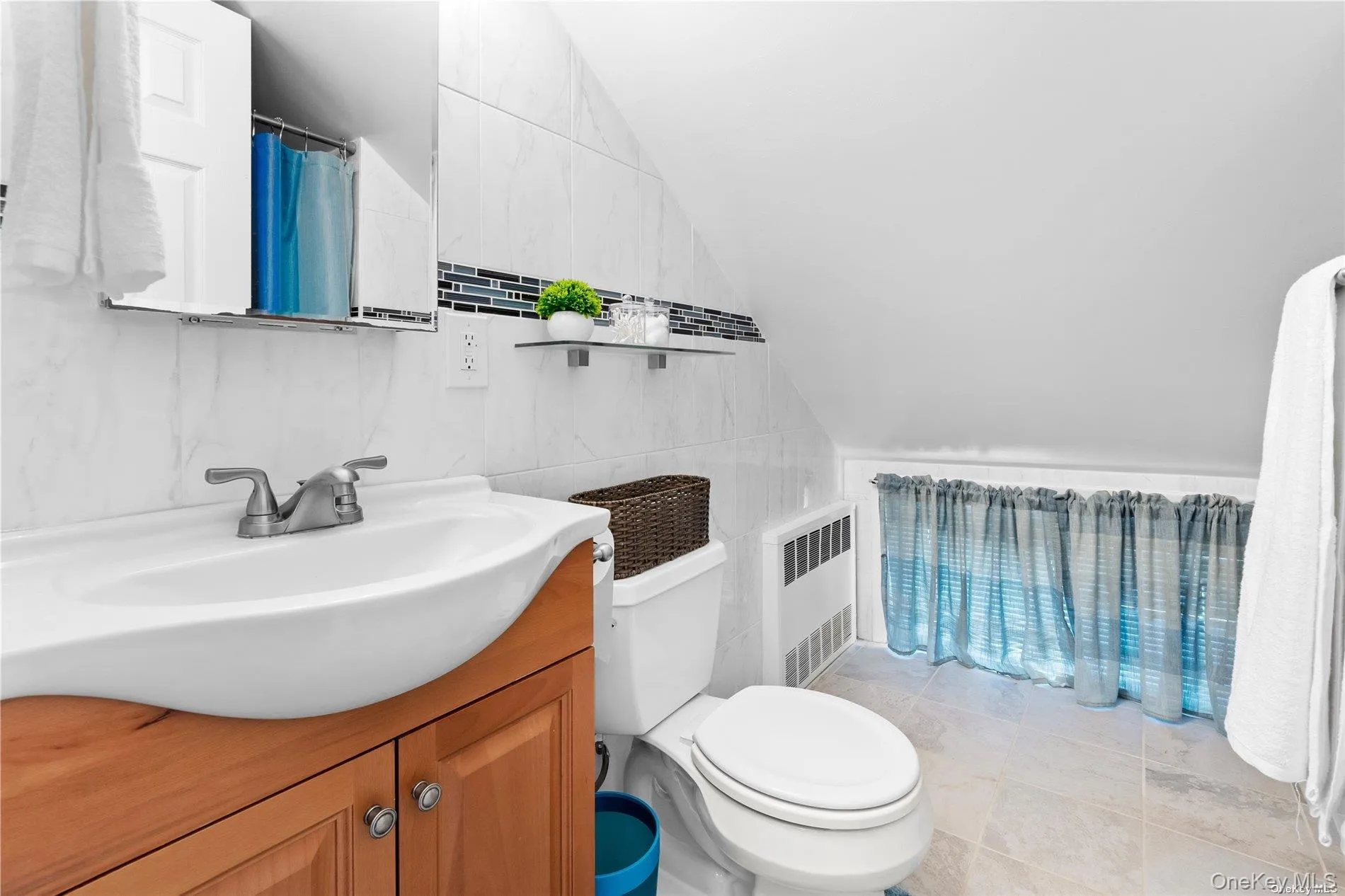 64 Arrow Lane, Oyster Bay, NY, 4 Bedrooms Bedrooms, 9 Rooms Rooms,2 BathroomsBathrooms,Residential Lease,For Rent,Arrow,0,996820 64 Arrow Lane, Oyster Bay, NY, 4 Bedrooms Bedrooms, 9 Rooms Rooms,2 BathroomsBathrooms,Residential Lease,For Rent,Arrow,0,996820