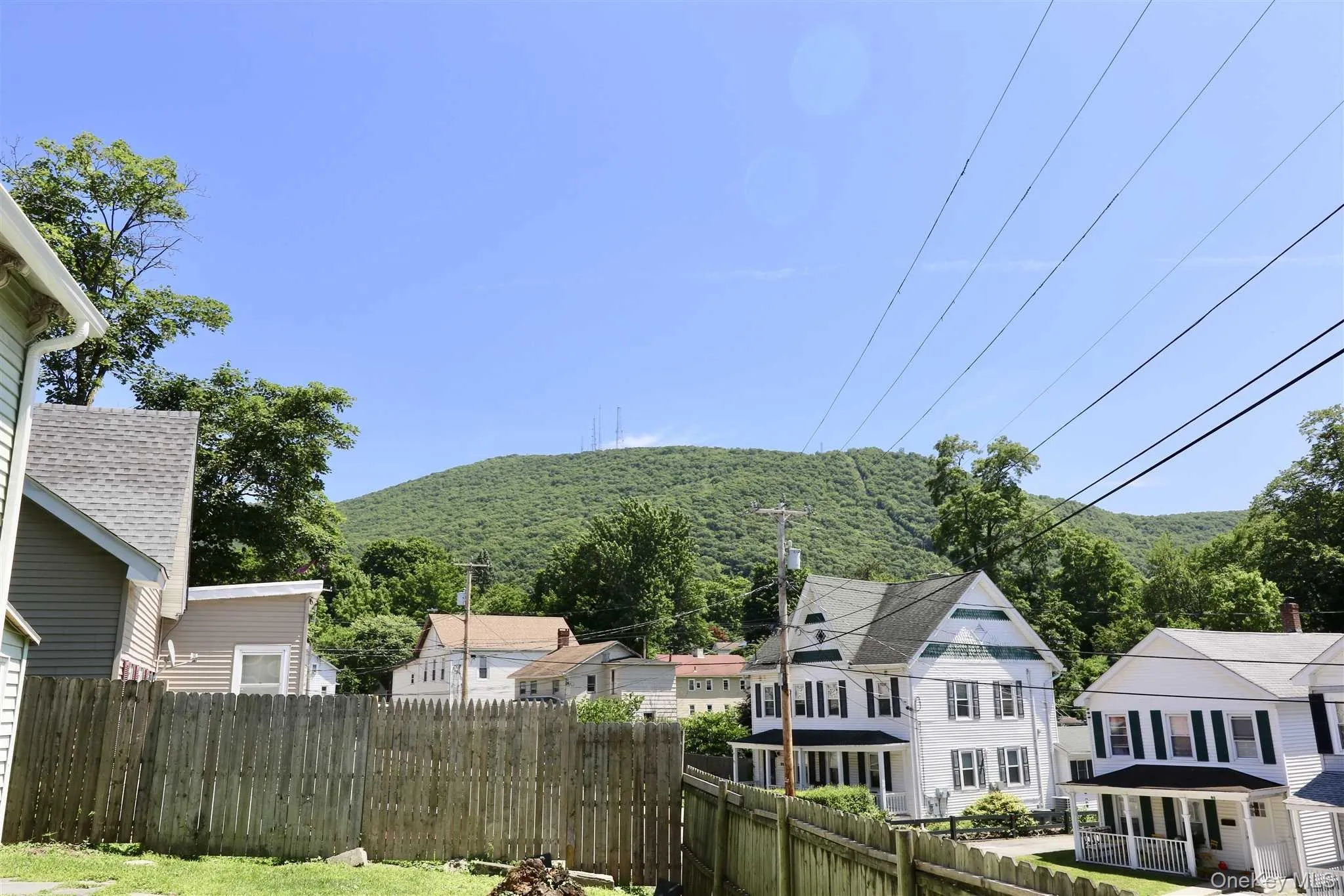 84 Main Street, Beacon, NY, 1 Bedroom Bedrooms, 3 Rooms Rooms,1 BathroomBathrooms,Residential Lease,For Rent,Main,0,996823 84 Main Street, Beacon, NY, 1 Bedroom Bedrooms, 3 Rooms Rooms,1 BathroomBathrooms,Residential Lease,For Rent,Main,0,996823