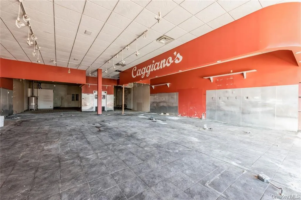 240 Glen Head Road, Oyster Bay, NY, ,Commercial Lease,For Rent,Glen Head,0,996832 240 Glen Head Road, Oyster Bay, NY, ,Commercial Lease,For Rent,Glen Head,0,996832