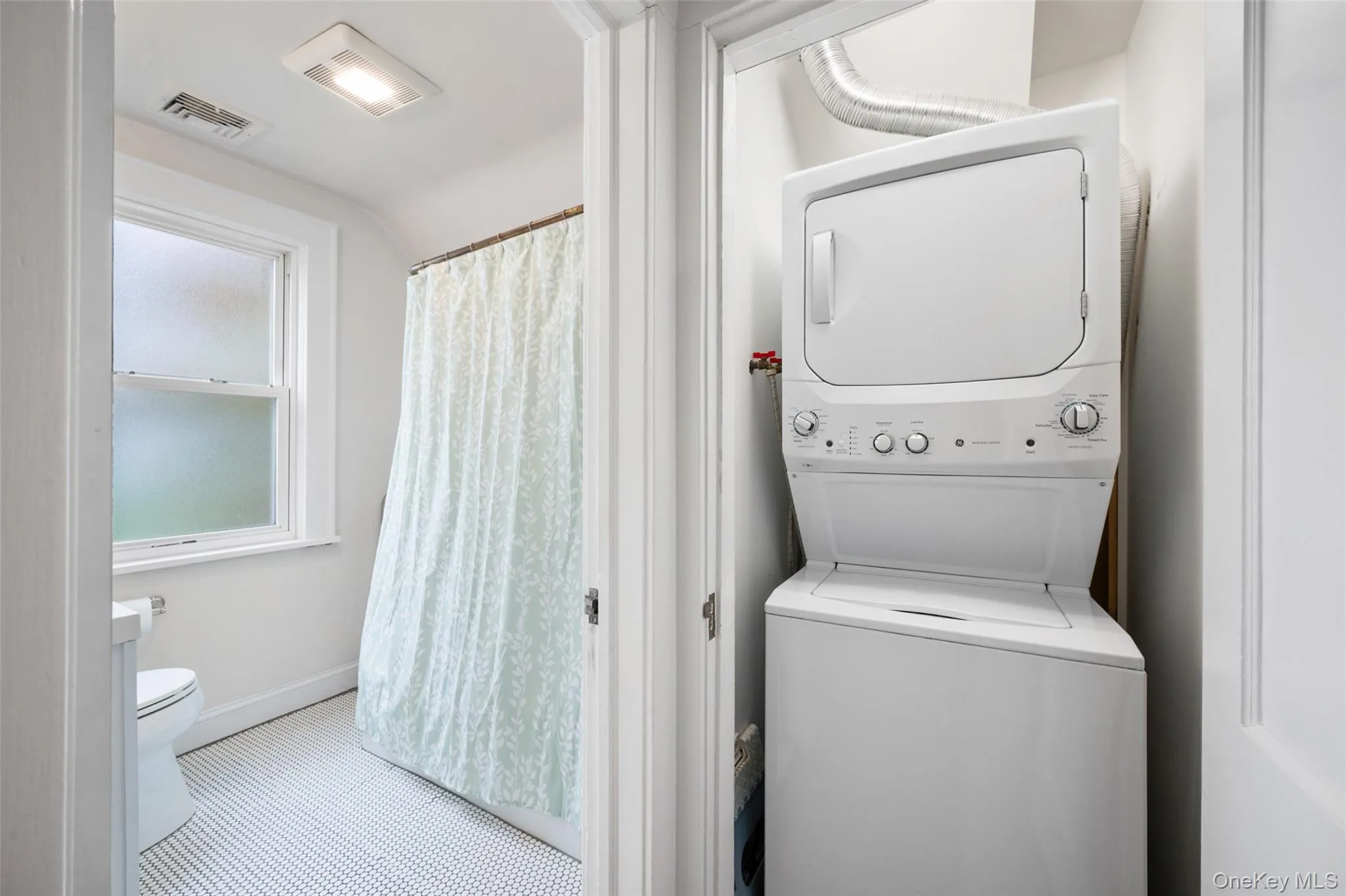 170 Church Street, White Plains, NY, 4 Bedrooms Bedrooms, 7 Rooms Rooms,3 BathroomsBathrooms,Residential Lease,For Rent,Church,0,996836 170 Church Street, White Plains, NY, 4 Bedrooms Bedrooms, 7 Rooms Rooms,3 BathroomsBathrooms,Residential Lease,For Rent,Church,0,996836