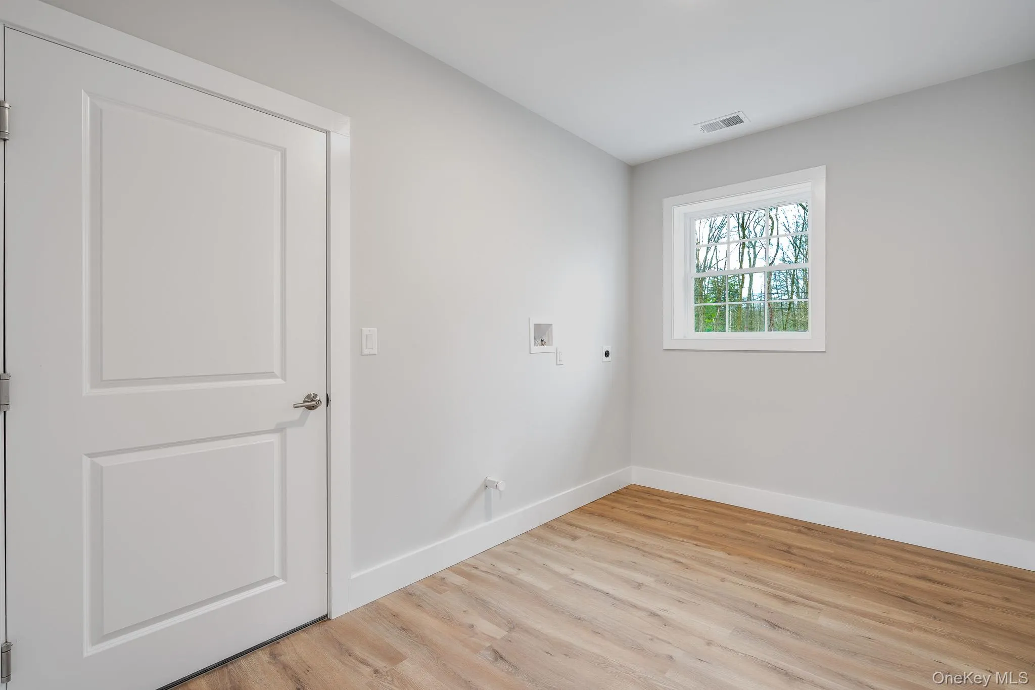 5 Pond View Court, Hyde Park, NY, 3 Bedrooms Bedrooms, 8 Rooms Rooms,3 BathroomsBathrooms,Residential Sale,For Rent,Pond View,0,996839 5 Pond View Court, Hyde Park, NY, 3 Bedrooms Bedrooms, 8 Rooms Rooms,3 BathroomsBathrooms,Residential Sale,For Rent,Pond View,0,996839