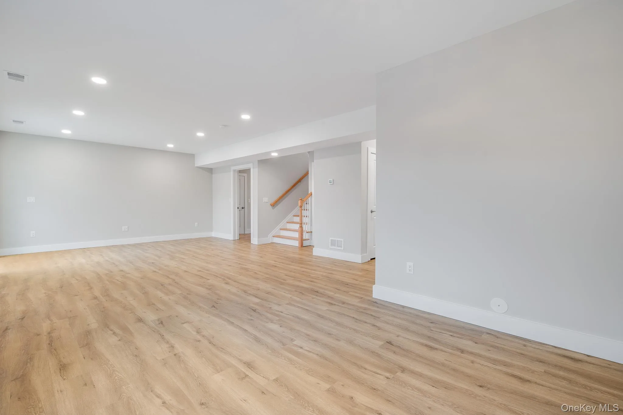 5 Pond View Court, Hyde Park, NY, 3 Bedrooms Bedrooms, 8 Rooms Rooms,3 BathroomsBathrooms,Residential Sale,For Rent,Pond View,0,996839 5 Pond View Court, Hyde Park, NY, 3 Bedrooms Bedrooms, 8 Rooms Rooms,3 BathroomsBathrooms,Residential Sale,For Rent,Pond View,0,996839