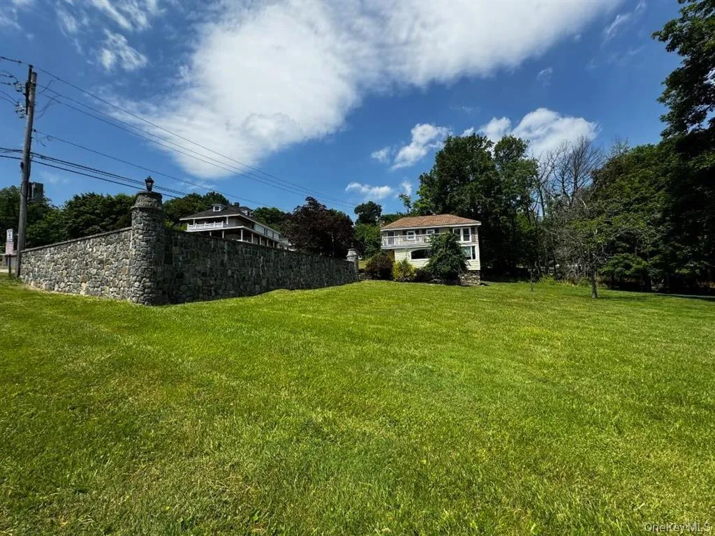 8 Lake Avenue, Monroe, NY, 2 Bedrooms Bedrooms, 6 Rooms Rooms,1 BathroomBathrooms,Residential Lease,For Rent,Lake,0,996841 8 Lake Avenue, Monroe, NY, 2 Bedrooms Bedrooms, 6 Rooms Rooms,1 BathroomBathrooms,Residential Lease,For Rent,Lake,0,996841