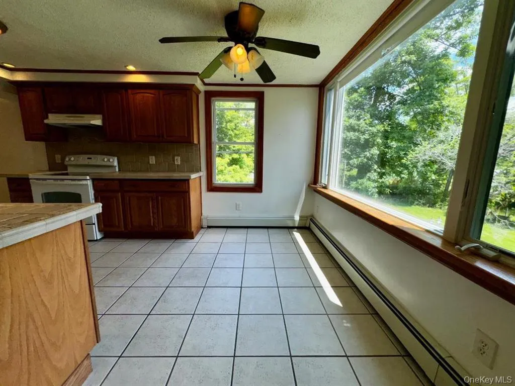 8 Lake Avenue, Monroe, NY, 2 Bedrooms Bedrooms, 6 Rooms Rooms,1 BathroomBathrooms,Residential Lease,For Rent,Lake,0,996841 8 Lake Avenue, Monroe, NY, 2 Bedrooms Bedrooms, 6 Rooms Rooms,1 BathroomBathrooms,Residential Lease,For Rent,Lake,0,996841