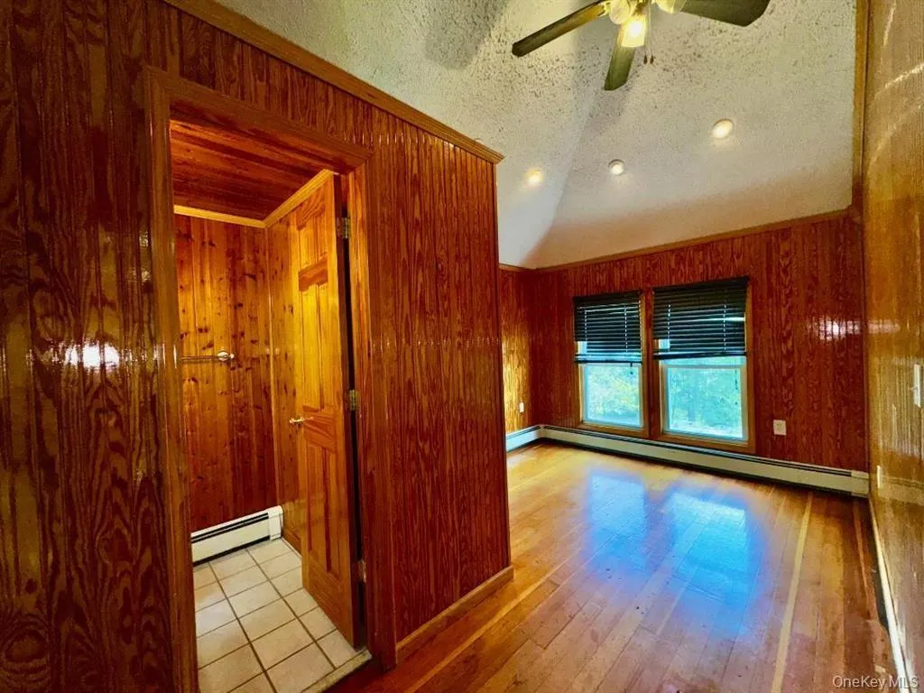 8 Lake Avenue, Monroe, NY, 2 Bedrooms Bedrooms, 6 Rooms Rooms,1 BathroomBathrooms,Residential Lease,For Rent,Lake,0,996841 8 Lake Avenue, Monroe, NY, 2 Bedrooms Bedrooms, 6 Rooms Rooms,1 BathroomBathrooms,Residential Lease,For Rent,Lake,0,996841