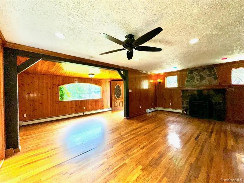 8 Lake Avenue, Monroe, NY, 2 Bedrooms Bedrooms, 6 Rooms Rooms,1 BathroomBathrooms,Residential Lease,For Rent,Lake,0,996841 8 Lake Avenue, Monroe, NY, 2 Bedrooms Bedrooms, 6 Rooms Rooms,1 BathroomBathrooms,Residential Lease,For Rent,Lake,0,996841