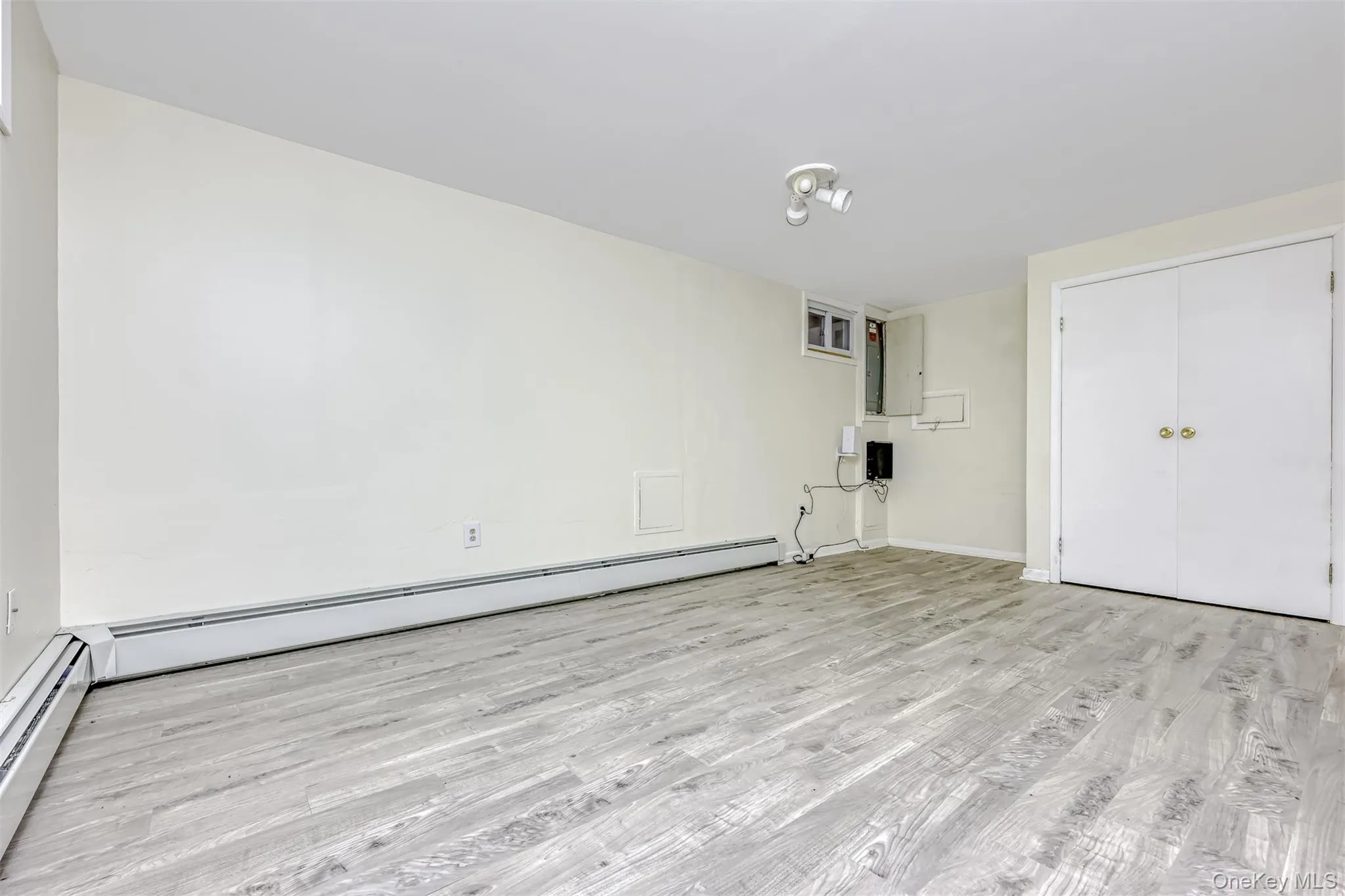 8 Kings Gate Road, Ramapo, NY, 5 Bedrooms Bedrooms, 16 Rooms Rooms,2 BathroomsBathrooms,Residential,For Rent,Kings Gate,0,996858 8 Kings Gate Road, Ramapo, NY, 5 Bedrooms Bedrooms, 16 Rooms Rooms,2 BathroomsBathrooms,Residential,For Rent,Kings Gate,0,996858