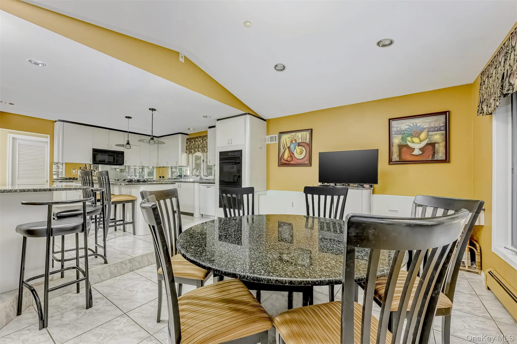 8 Kings Gate Road, Ramapo, NY, 5 Bedrooms Bedrooms, 16 Rooms Rooms,2 BathroomsBathrooms,Residential,For Rent,Kings Gate,0,996858 8 Kings Gate Road, Ramapo, NY, 5 Bedrooms Bedrooms, 16 Rooms Rooms,2 BathroomsBathrooms,Residential,For Rent,Kings Gate,0,996858