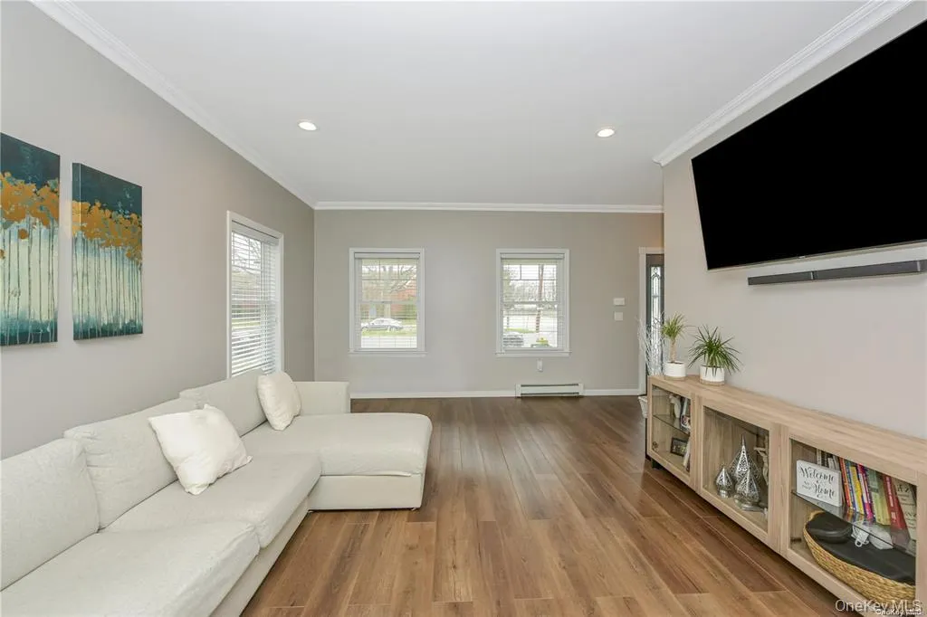 1246 Oakfield Avenue, Hempstead, NY, 3 Bedrooms Bedrooms, 8 Rooms Rooms,2 BathroomsBathrooms,Residential Sale,For Rent,Oakfield,0,996861 1246 Oakfield Avenue, Hempstead, NY, 3 Bedrooms Bedrooms, 8 Rooms Rooms,2 BathroomsBathrooms,Residential Sale,For Rent,Oakfield,0,996861
