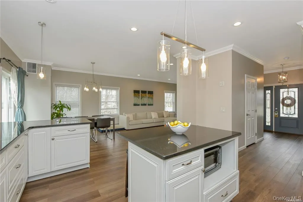 1246 Oakfield Avenue, Hempstead, NY, 3 Bedrooms Bedrooms, 8 Rooms Rooms,2 BathroomsBathrooms,Residential Sale,For Rent,Oakfield,0,996861 1246 Oakfield Avenue, Hempstead, NY, 3 Bedrooms Bedrooms, 8 Rooms Rooms,2 BathroomsBathrooms,Residential Sale,For Rent,Oakfield,0,996861