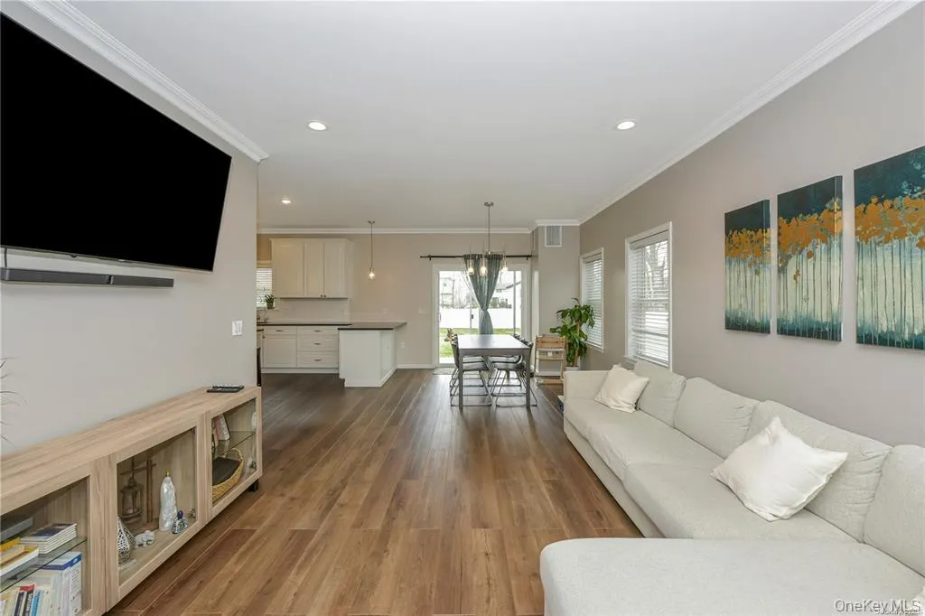 1246 Oakfield Avenue, Hempstead, NY, 3 Bedrooms Bedrooms, 8 Rooms Rooms,2 BathroomsBathrooms,Residential Sale,For Rent,Oakfield,0,996861 1246 Oakfield Avenue, Hempstead, NY, 3 Bedrooms Bedrooms, 8 Rooms Rooms,2 BathroomsBathrooms,Residential Sale,For Rent,Oakfield,0,996861