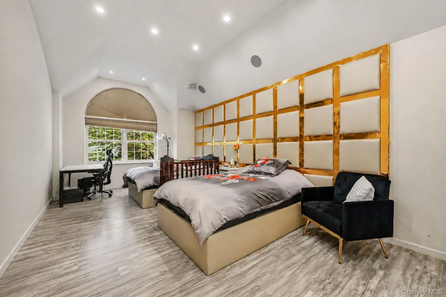 11 Country Hollow, Woodbury, NY, 4 Bedrooms Bedrooms, 8 Rooms Rooms,2 BathroomsBathrooms,Residential,For Rent,Country,0,996875 11 Country Hollow, Woodbury, NY, 4 Bedrooms Bedrooms, 8 Rooms Rooms,2 BathroomsBathrooms,Residential,For Rent,Country,0,996875
