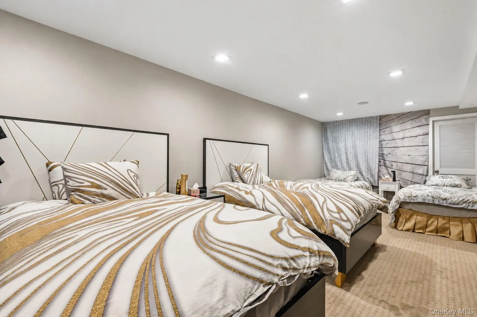 11 Country Hollow, Woodbury, NY, 4 Bedrooms Bedrooms, 8 Rooms Rooms,2 BathroomsBathrooms,Residential,For Rent,Country,0,996875 11 Country Hollow, Woodbury, NY, 4 Bedrooms Bedrooms, 8 Rooms Rooms,2 BathroomsBathrooms,Residential,For Rent,Country,0,996875
