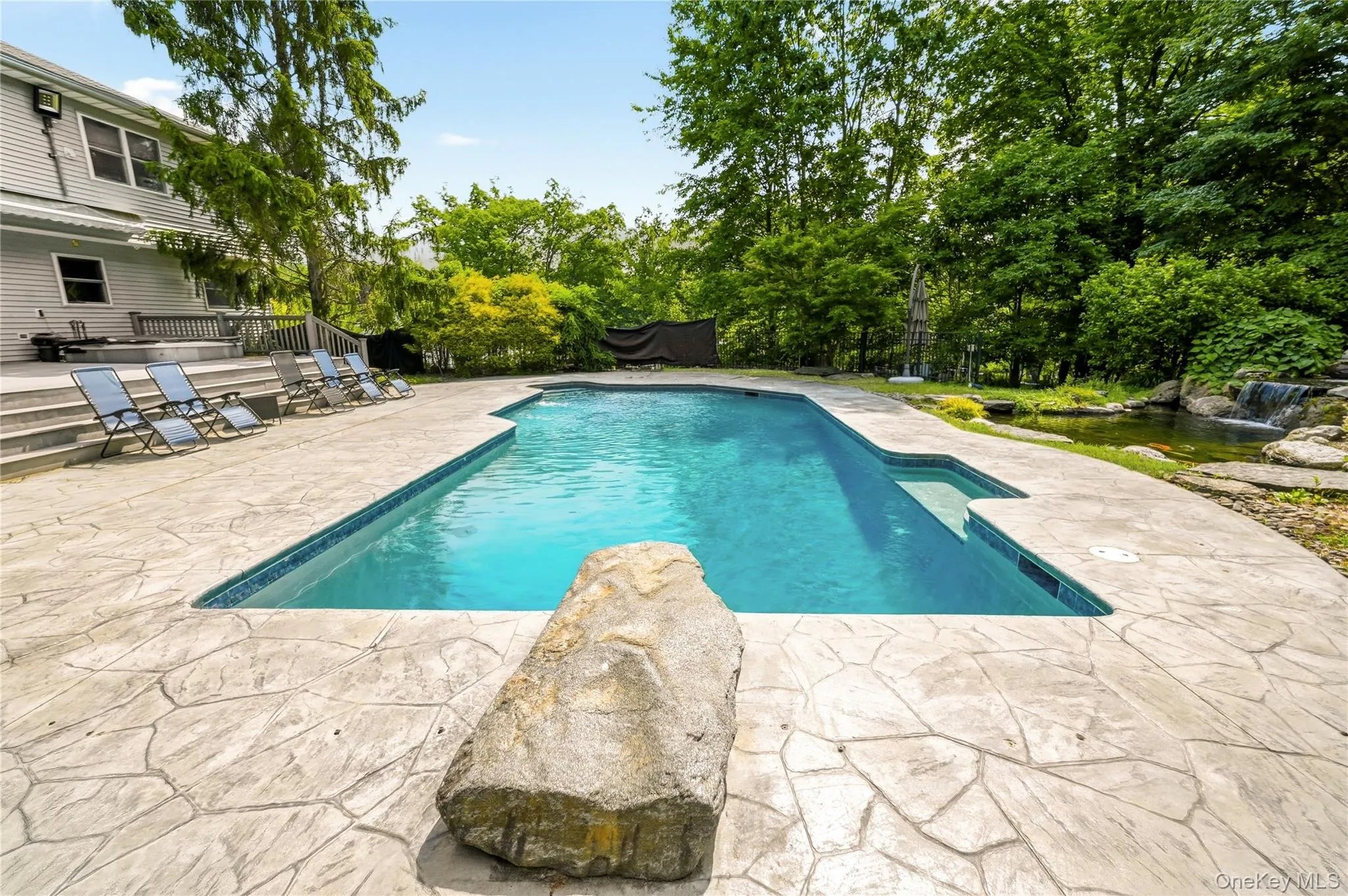 11 Country Hollow, Woodbury, NY, 4 Bedrooms Bedrooms, 8 Rooms Rooms,2 BathroomsBathrooms,Residential,For Rent,Country,0,996875 11 Country Hollow, Woodbury, NY, 4 Bedrooms Bedrooms, 8 Rooms Rooms,2 BathroomsBathrooms,Residential,For Rent,Country,0,996875