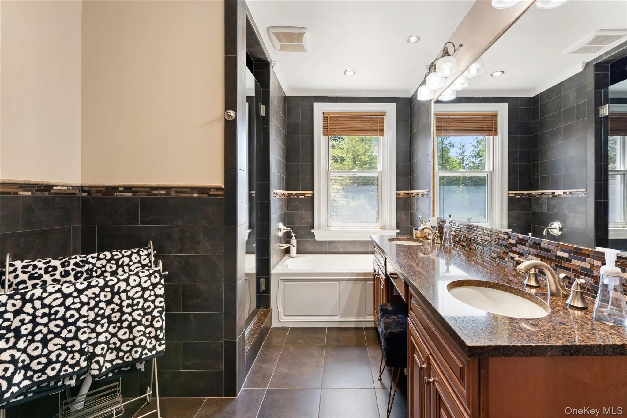 36 Lakeview Avenue, Eastchester, NY, 4 Bedrooms Bedrooms, 8 Rooms Rooms,2 BathroomsBathrooms,Residential,For Rent,Lakeview,0,996884 36 Lakeview Avenue, Eastchester, NY, 4 Bedrooms Bedrooms, 8 Rooms Rooms,2 BathroomsBathrooms,Residential,For Rent,Lakeview,0,996884