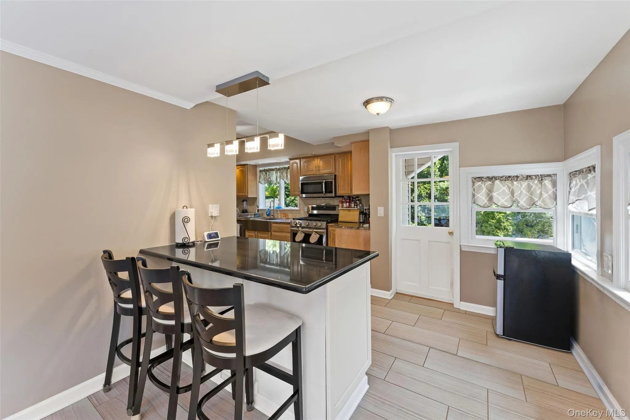 36 Lakeview Avenue, Eastchester, NY, 4 Bedrooms Bedrooms, 8 Rooms Rooms,2 BathroomsBathrooms,Residential,For Rent,Lakeview,0,996884 36 Lakeview Avenue, Eastchester, NY, 4 Bedrooms Bedrooms, 8 Rooms Rooms,2 BathroomsBathrooms,Residential,For Rent,Lakeview,0,996884