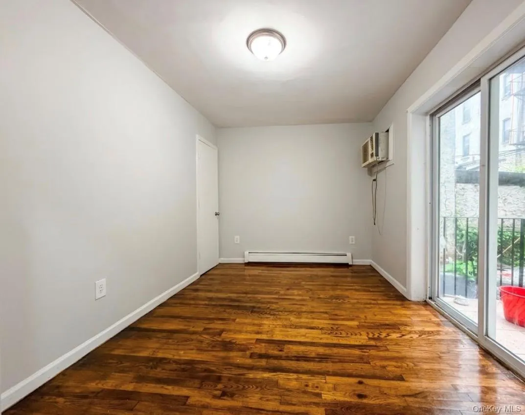 1189 Grant Avenue, New York, NY, 3 Bedrooms Bedrooms, 6 Rooms Rooms,2 BathroomsBathrooms,Residential Lease,For Rent,Grant,0,996889 1189 Grant Avenue, New York, NY, 3 Bedrooms Bedrooms, 6 Rooms Rooms,2 BathroomsBathrooms,Residential Lease,For Rent,Grant,0,996889