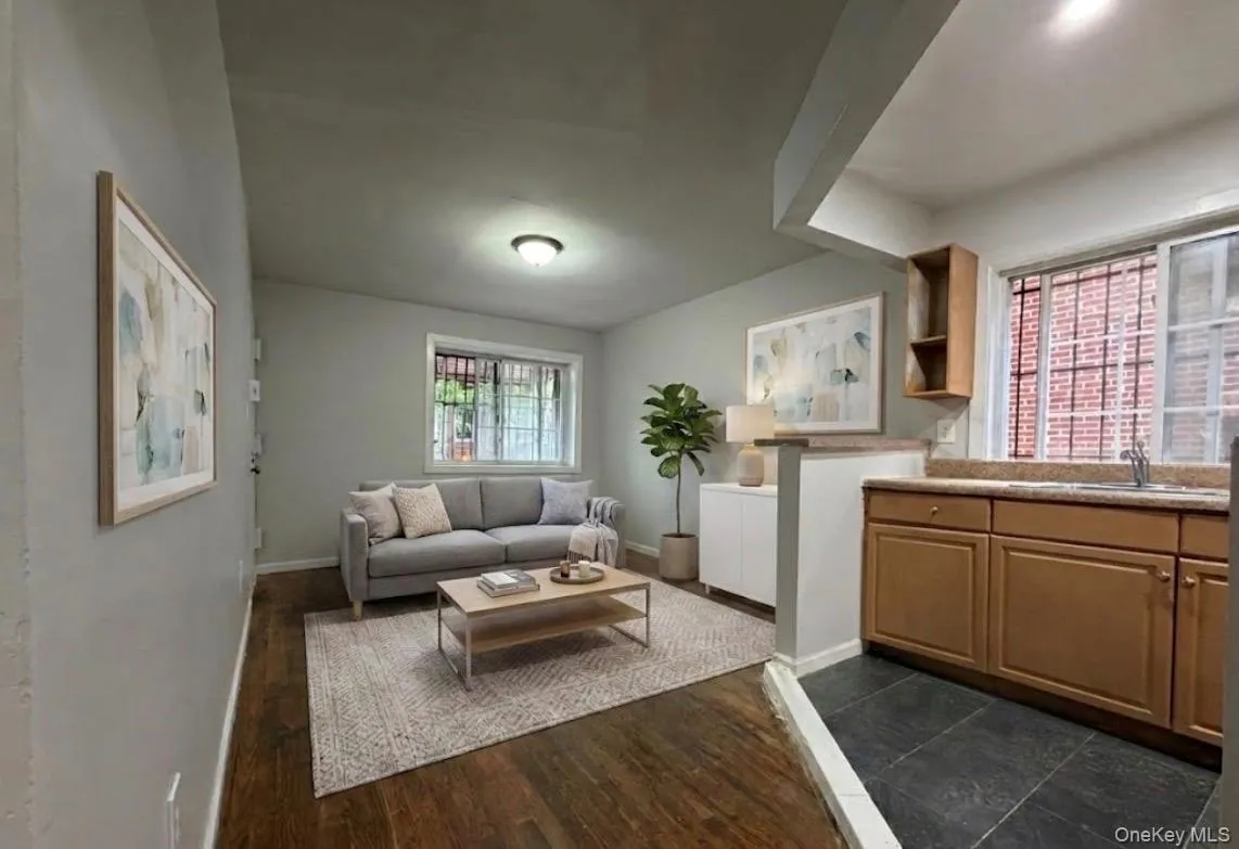 1189 Grant Avenue, New York, NY, 3 Bedrooms Bedrooms, 6 Rooms Rooms,2 BathroomsBathrooms,Residential Lease,For Rent,Grant,0,996889 1189 Grant Avenue, New York, NY, 3 Bedrooms Bedrooms, 6 Rooms Rooms,2 BathroomsBathrooms,Residential Lease,For Rent,Grant,0,996889