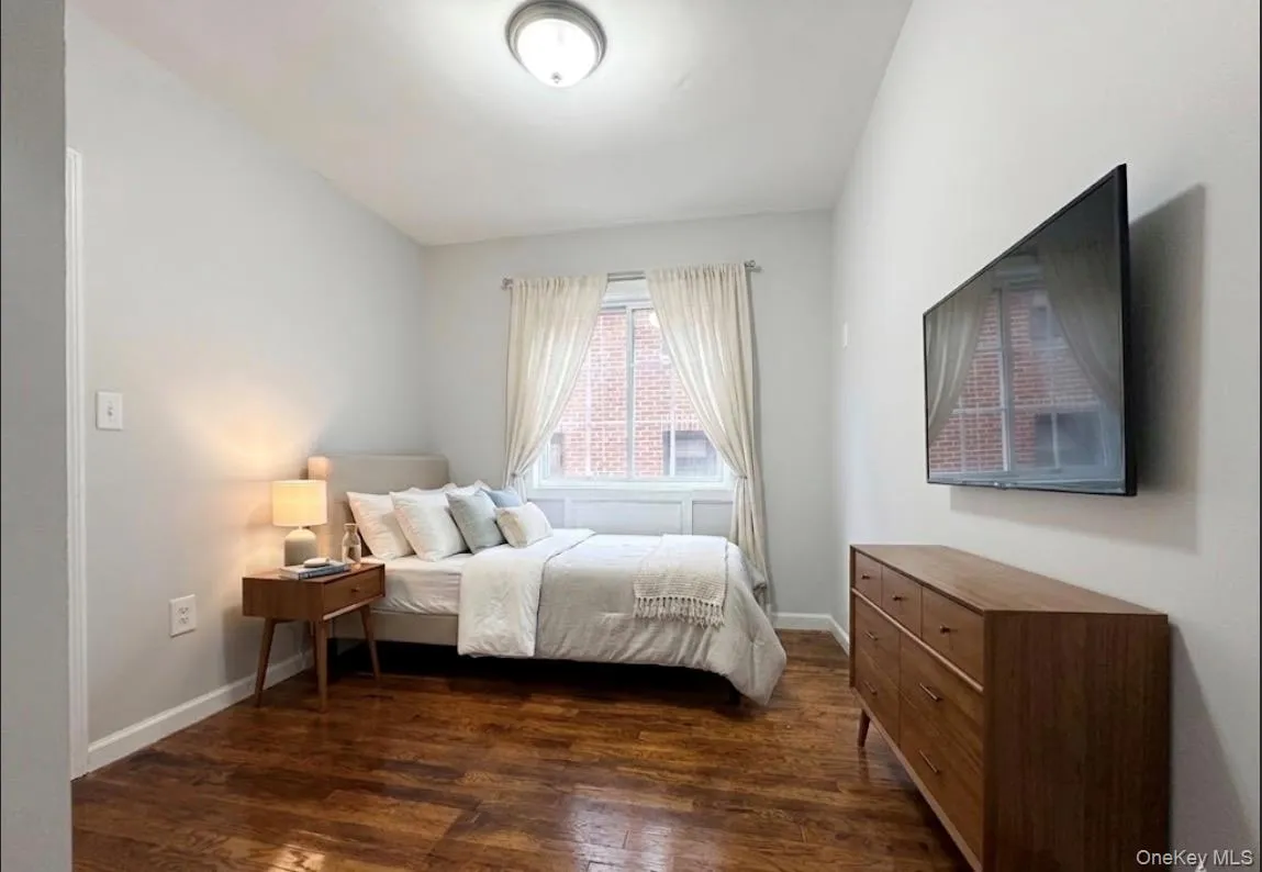 1189 Grant Avenue, New York, NY, 3 Bedrooms Bedrooms, 6 Rooms Rooms,2 BathroomsBathrooms,Residential Lease,For Rent,Grant,0,996889 1189 Grant Avenue, New York, NY, 3 Bedrooms Bedrooms, 6 Rooms Rooms,2 BathroomsBathrooms,Residential Lease,For Rent,Grant,0,996889