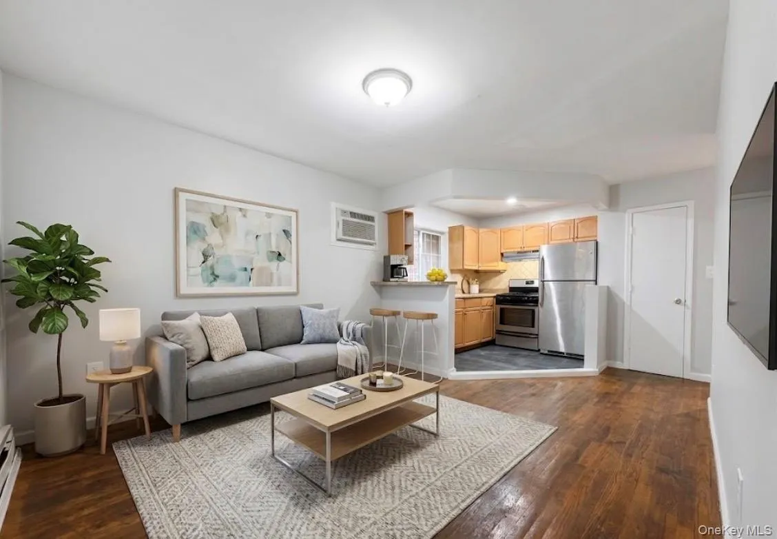1189 Grant Avenue, New York, NY, 3 Bedrooms Bedrooms, 6 Rooms Rooms,2 BathroomsBathrooms,Residential Lease,For Rent,Grant,0,996889 1189 Grant Avenue, New York, NY, 3 Bedrooms Bedrooms, 6 Rooms Rooms,2 BathroomsBathrooms,Residential Lease,For Rent,Grant,0,996889