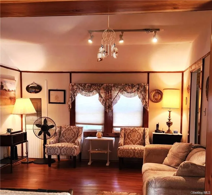 74 Thompson Place, Bethel, NY, 2 Bedrooms Bedrooms, 5 Rooms Rooms,1 BathroomBathrooms,Residential Sale,For Rent,Thompson,0,996891 74 Thompson Place, Bethel, NY, 2 Bedrooms Bedrooms, 5 Rooms Rooms,1 BathroomBathrooms,Residential Sale,For Rent,Thompson,0,996891