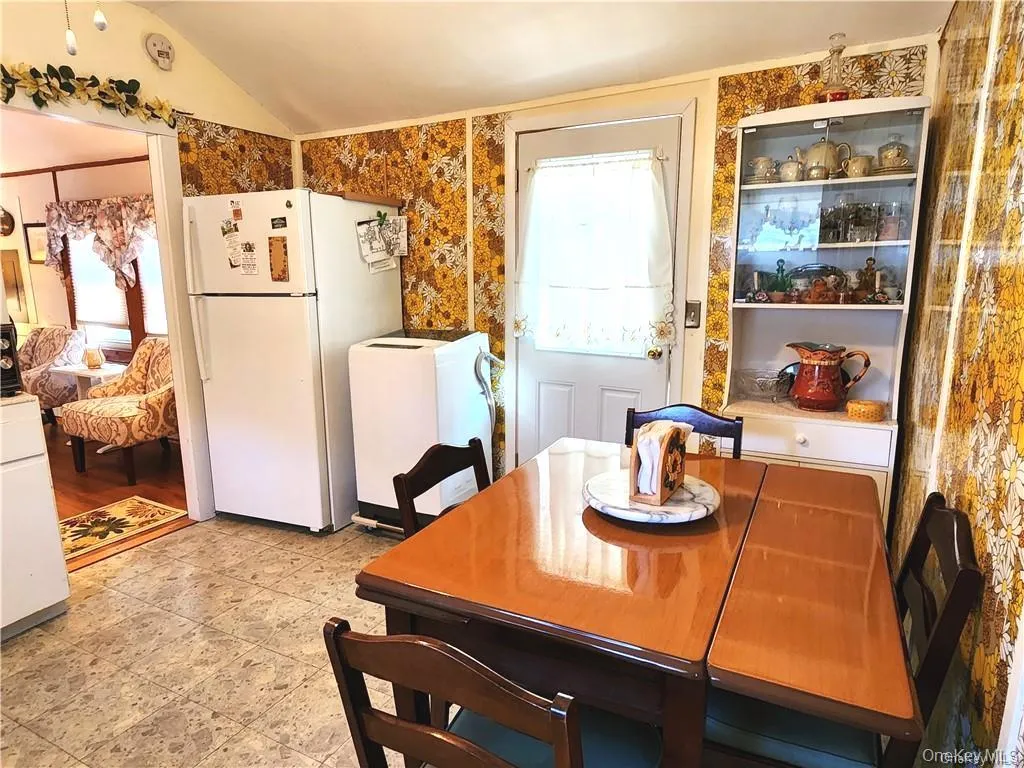 74 Thompson Place, Bethel, NY, 2 Bedrooms Bedrooms, 5 Rooms Rooms,1 BathroomBathrooms,Residential Sale,For Rent,Thompson,0,996891 74 Thompson Place, Bethel, NY, 2 Bedrooms Bedrooms, 5 Rooms Rooms,1 BathroomBathrooms,Residential Sale,For Rent,Thompson,0,996891
