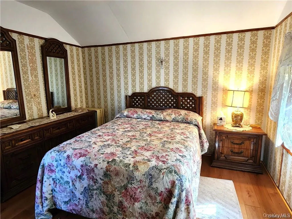 74 Thompson Place, Bethel, NY, 2 Bedrooms Bedrooms, 5 Rooms Rooms,1 BathroomBathrooms,Residential Sale,For Rent,Thompson,0,996891 74 Thompson Place, Bethel, NY, 2 Bedrooms Bedrooms, 5 Rooms Rooms,1 BathroomBathrooms,Residential Sale,For Rent,Thompson,0,996891