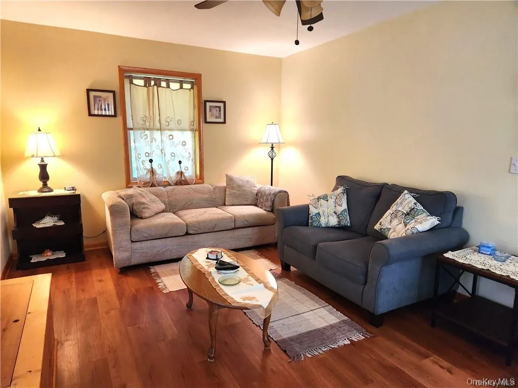 74 Thompson Place, Bethel, NY, 2 Bedrooms Bedrooms, 5 Rooms Rooms,1 BathroomBathrooms,Residential Sale,For Rent,Thompson,0,996891 74 Thompson Place, Bethel, NY, 2 Bedrooms Bedrooms, 5 Rooms Rooms,1 BathroomBathrooms,Residential Sale,For Rent,Thompson,0,996891
