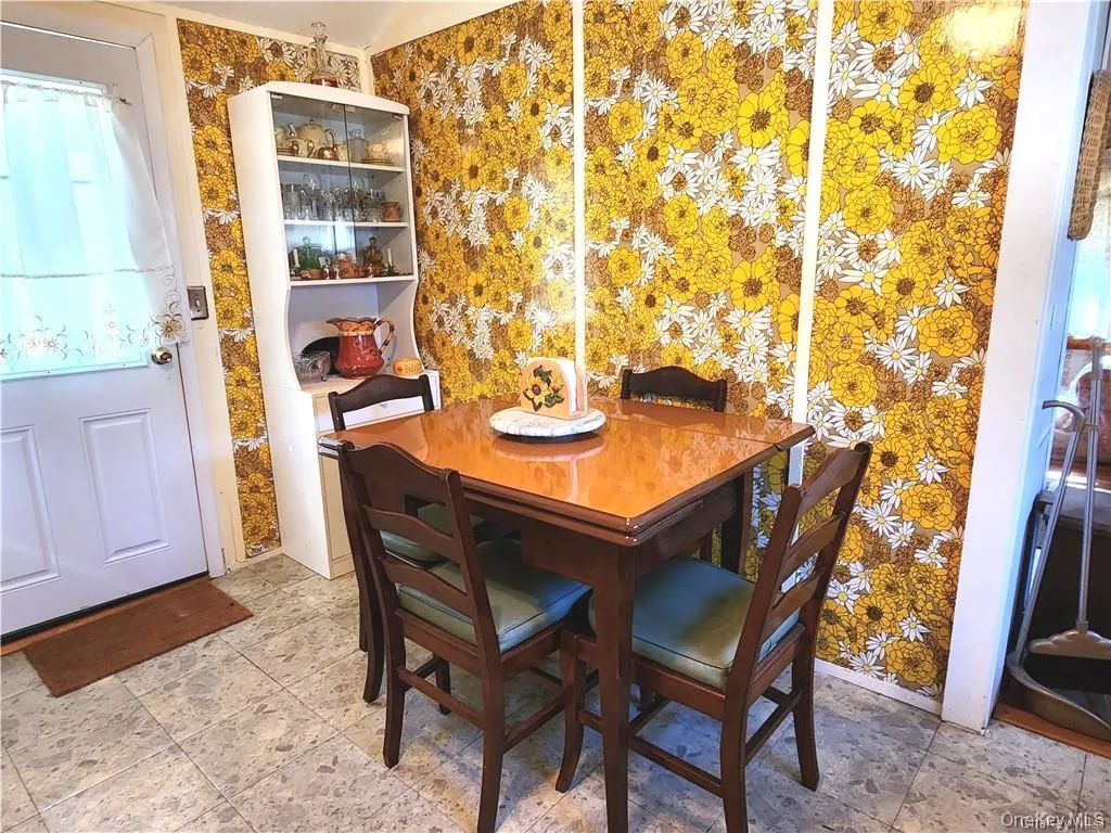 74 Thompson Place, Bethel, NY, 2 Bedrooms Bedrooms, 5 Rooms Rooms,1 BathroomBathrooms,Residential Sale,For Rent,Thompson,0,996891 74 Thompson Place, Bethel, NY, 2 Bedrooms Bedrooms, 5 Rooms Rooms,1 BathroomBathrooms,Residential Sale,For Rent,Thompson,0,996891