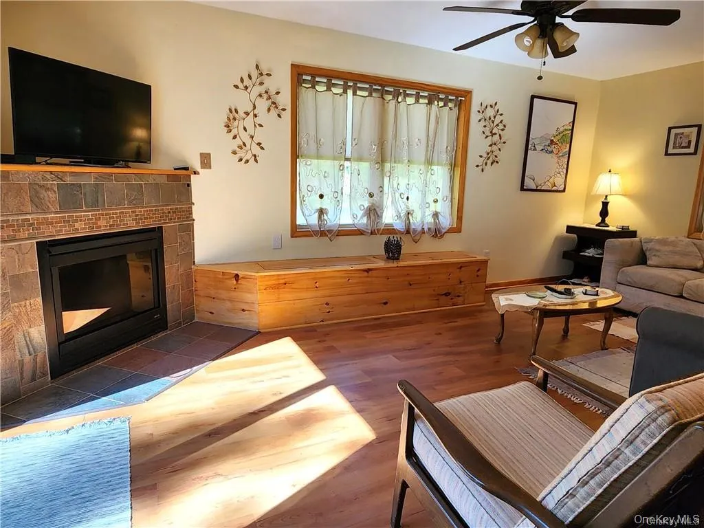 74 Thompson Place, Bethel, NY, 2 Bedrooms Bedrooms, 5 Rooms Rooms,1 BathroomBathrooms,Residential Sale,For Rent,Thompson,0,996891 74 Thompson Place, Bethel, NY, 2 Bedrooms Bedrooms, 5 Rooms Rooms,1 BathroomBathrooms,Residential Sale,For Rent,Thompson,0,996891