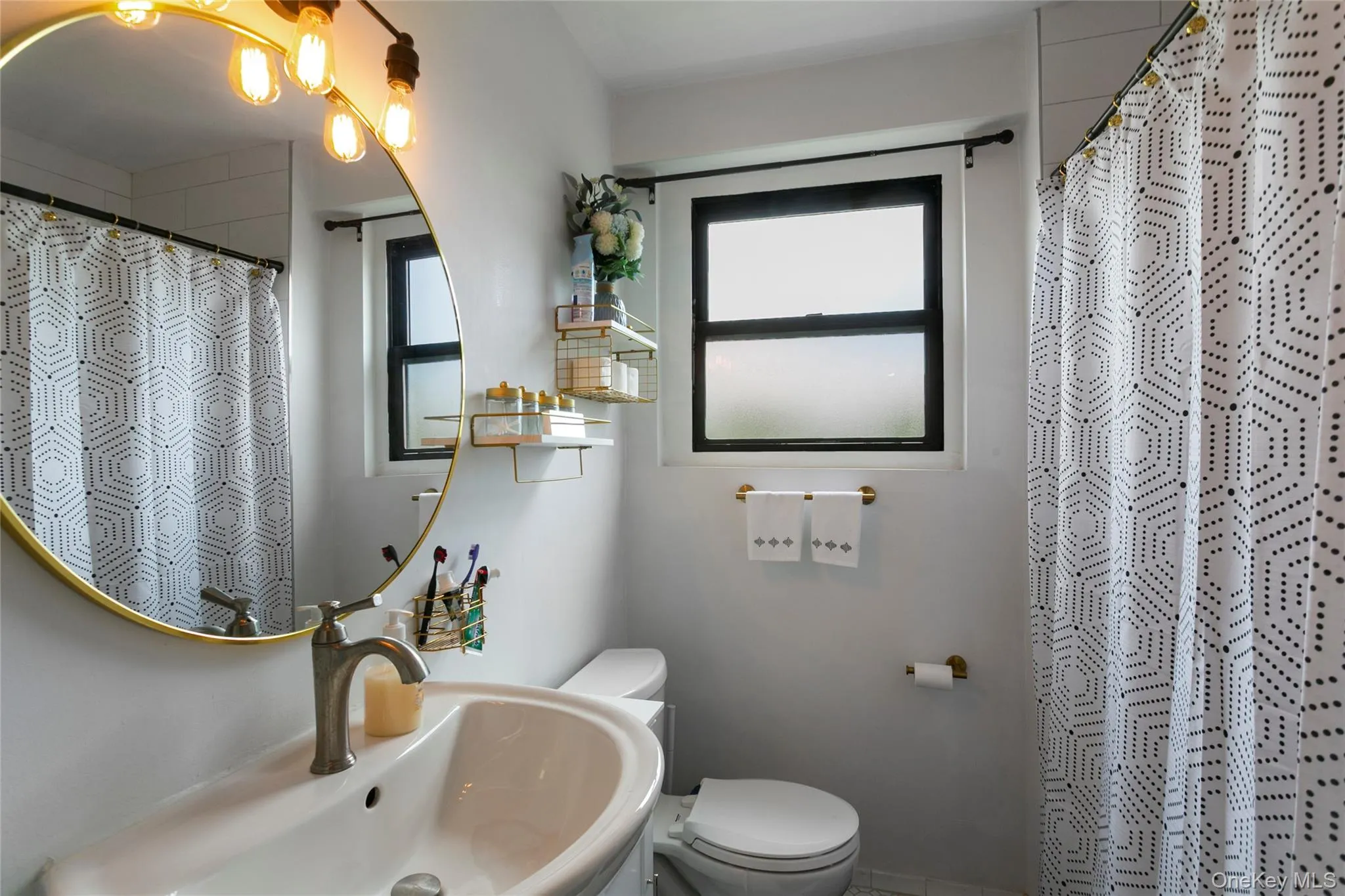 161 Pearsall Drive, Mount Vernon, NY, 1 Bedroom Bedrooms, 3 Rooms Rooms,1 BathroomBathrooms,Residential,For Rent,Pearsall,0,996907 161 Pearsall Drive, Mount Vernon, NY, 1 Bedroom Bedrooms, 3 Rooms Rooms,1 BathroomBathrooms,Residential,For Rent,Pearsall,0,996907