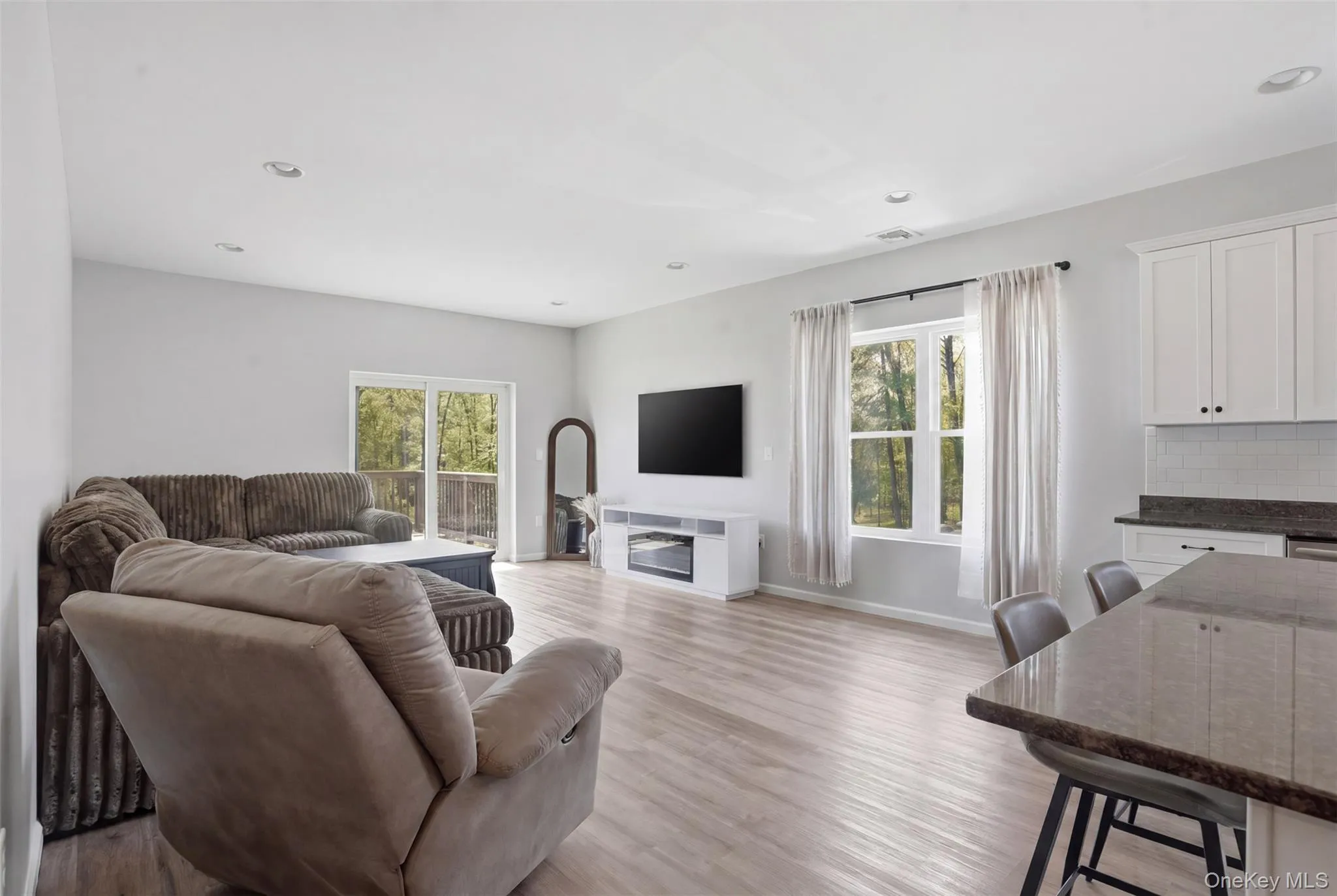 51 Redder Road, Shawangunk, NY, 8 Bedrooms Bedrooms, 12 Rooms Rooms,4 BathroomsBathrooms,Residential,For Rent,Redder,0,996913 51 Redder Road, Shawangunk, NY, 8 Bedrooms Bedrooms, 12 Rooms Rooms,4 BathroomsBathrooms,Residential,For Rent,Redder,0,996913