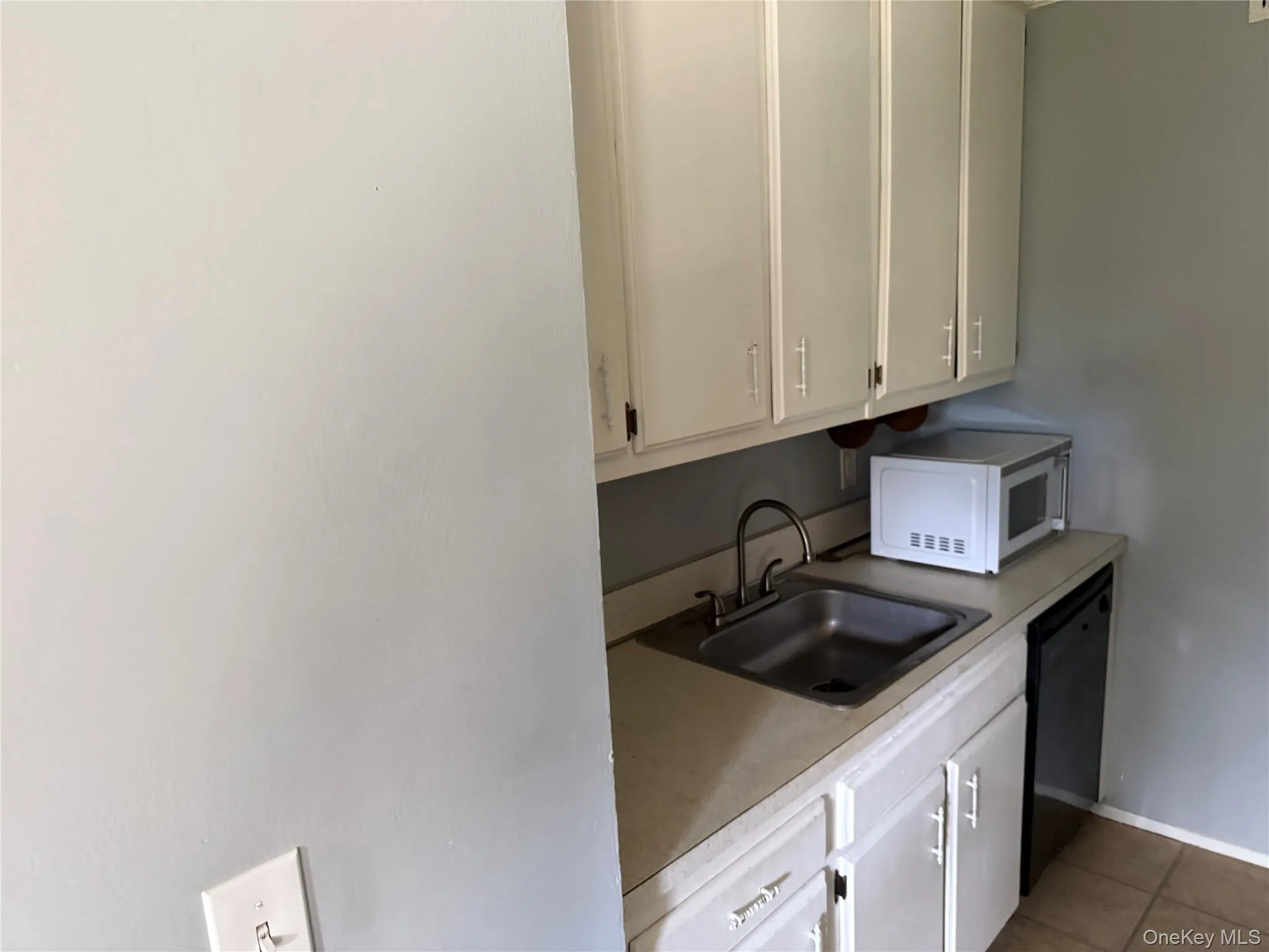 238 artist lake drive, Brookhaven, NY, 1 Bedroom Bedrooms, 4 Rooms Rooms,1 BathroomBathrooms,Residential Lease,For Rent,artist lake drive,0,996914 238 artist lake drive, Brookhaven, NY, 1 Bedroom Bedrooms, 4 Rooms Rooms,1 BathroomBathrooms,Residential Lease,For Rent,artist lake drive,0,996914