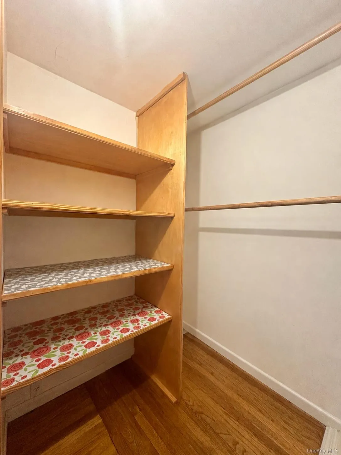 6134 76th Street, New York, NY, 3 Bedrooms Bedrooms, 5 Rooms Rooms,1 BathroomBathrooms,Residential Lease,For Rent,76th,0,996930 6134 76th Street, New York, NY, 3 Bedrooms Bedrooms, 5 Rooms Rooms,1 BathroomBathrooms,Residential Lease,For Rent,76th,0,996930