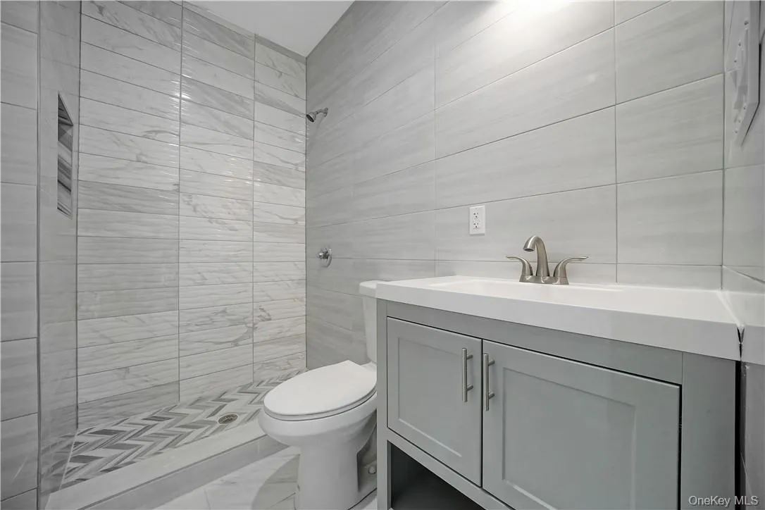173 Washington Street, Mount Vernon, NY, 3 Bedrooms Bedrooms, 7 Rooms Rooms,2 BathroomsBathrooms,Residential Lease,For Rent,Washington,0,996941 173 Washington Street, Mount Vernon, NY, 3 Bedrooms Bedrooms, 7 Rooms Rooms,2 BathroomsBathrooms,Residential Lease,For Rent,Washington,0,996941