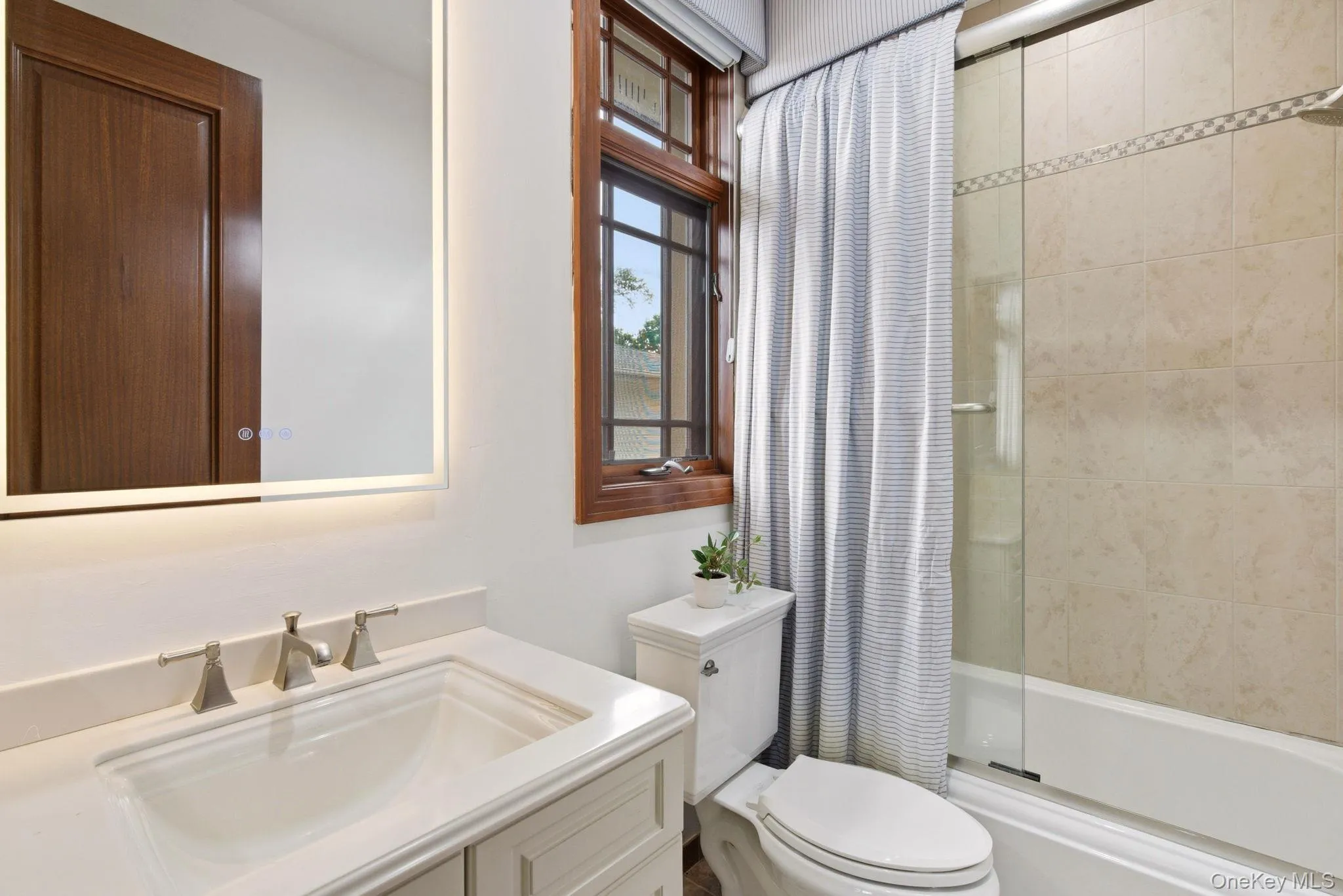 3 Olde Hamlet Drive, Oyster Bay, NY, 5 Bedrooms Bedrooms, 13 Rooms Rooms,6 BathroomsBathrooms,Residential,For Rent,Olde Hamlet,0,996951 3 Olde Hamlet Drive, Oyster Bay, NY, 5 Bedrooms Bedrooms, 13 Rooms Rooms,6 BathroomsBathrooms,Residential,For Rent,Olde Hamlet,0,996951