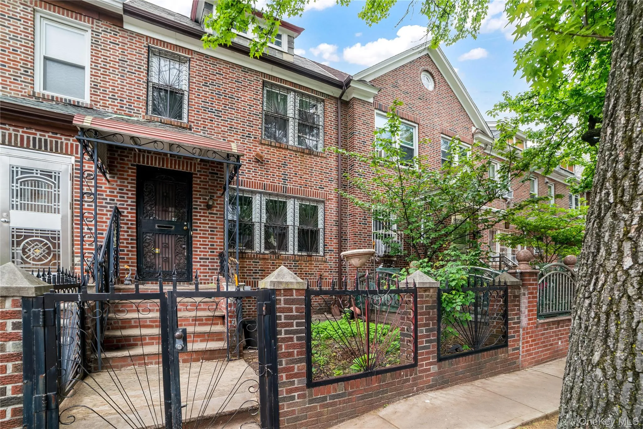 3321 72nd Street, New York, NY, 3 Bedrooms Bedrooms, 8 Rooms Rooms,1 BathroomBathrooms,Residential,For Rent,72nd,0,996960 3321 72nd Street, New York, NY, 3 Bedrooms Bedrooms, 8 Rooms Rooms,1 BathroomBathrooms,Residential,For Rent,72nd,0,996960