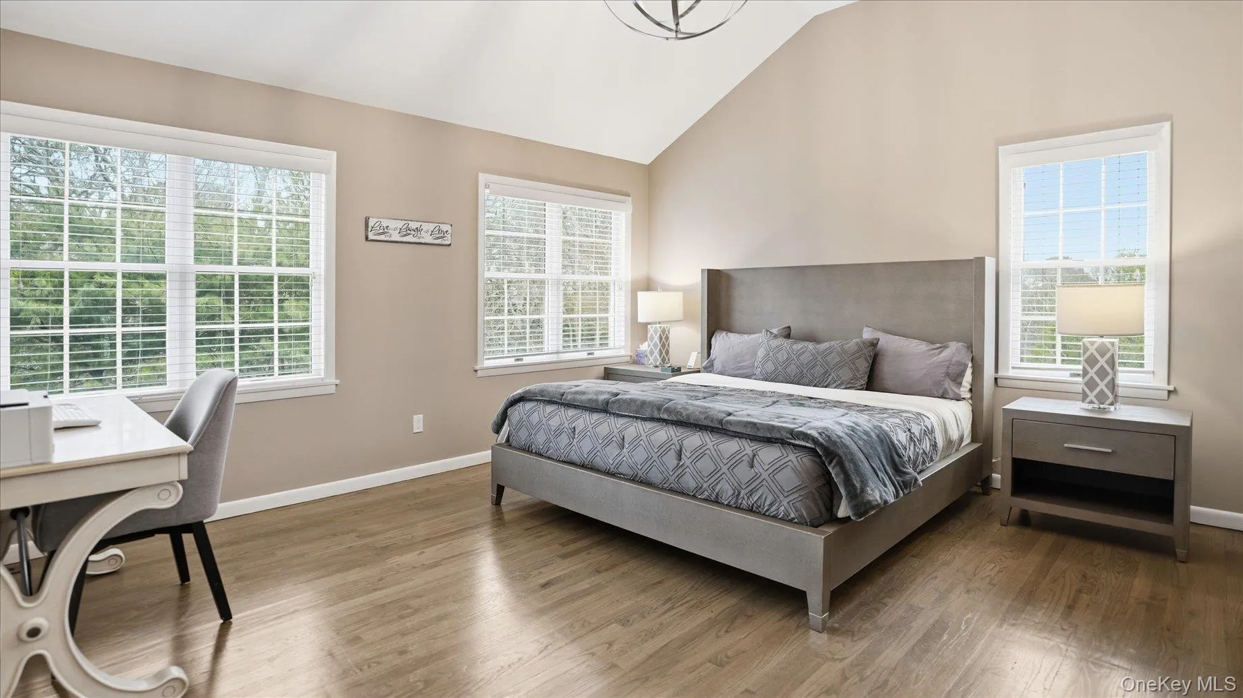 20 Stuart Court, Southampton, NY, 5 Bedrooms Bedrooms, 10 Rooms Rooms,3 BathroomsBathrooms,Residential Lease,For Rent,Stuart,0,996975 20 Stuart Court, Southampton, NY, 5 Bedrooms Bedrooms, 10 Rooms Rooms,3 BathroomsBathrooms,Residential Lease,For Rent,Stuart,0,996975