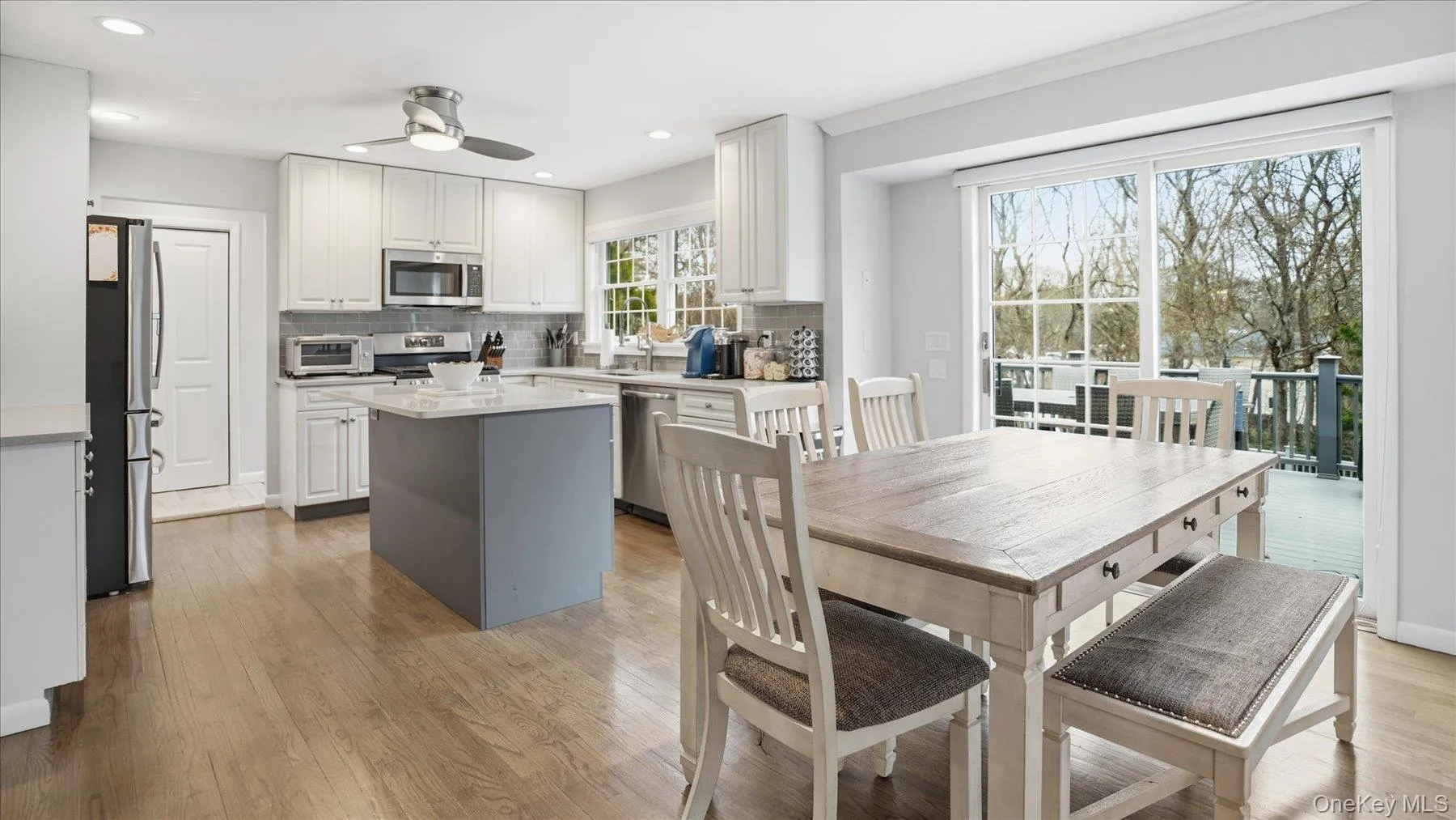 20 Stuart Court, Southampton, NY, 5 Bedrooms Bedrooms, 10 Rooms Rooms,3 BathroomsBathrooms,Residential Lease,For Rent,Stuart,0,996975 20 Stuart Court, Southampton, NY, 5 Bedrooms Bedrooms, 10 Rooms Rooms,3 BathroomsBathrooms,Residential Lease,For Rent,Stuart,0,996975