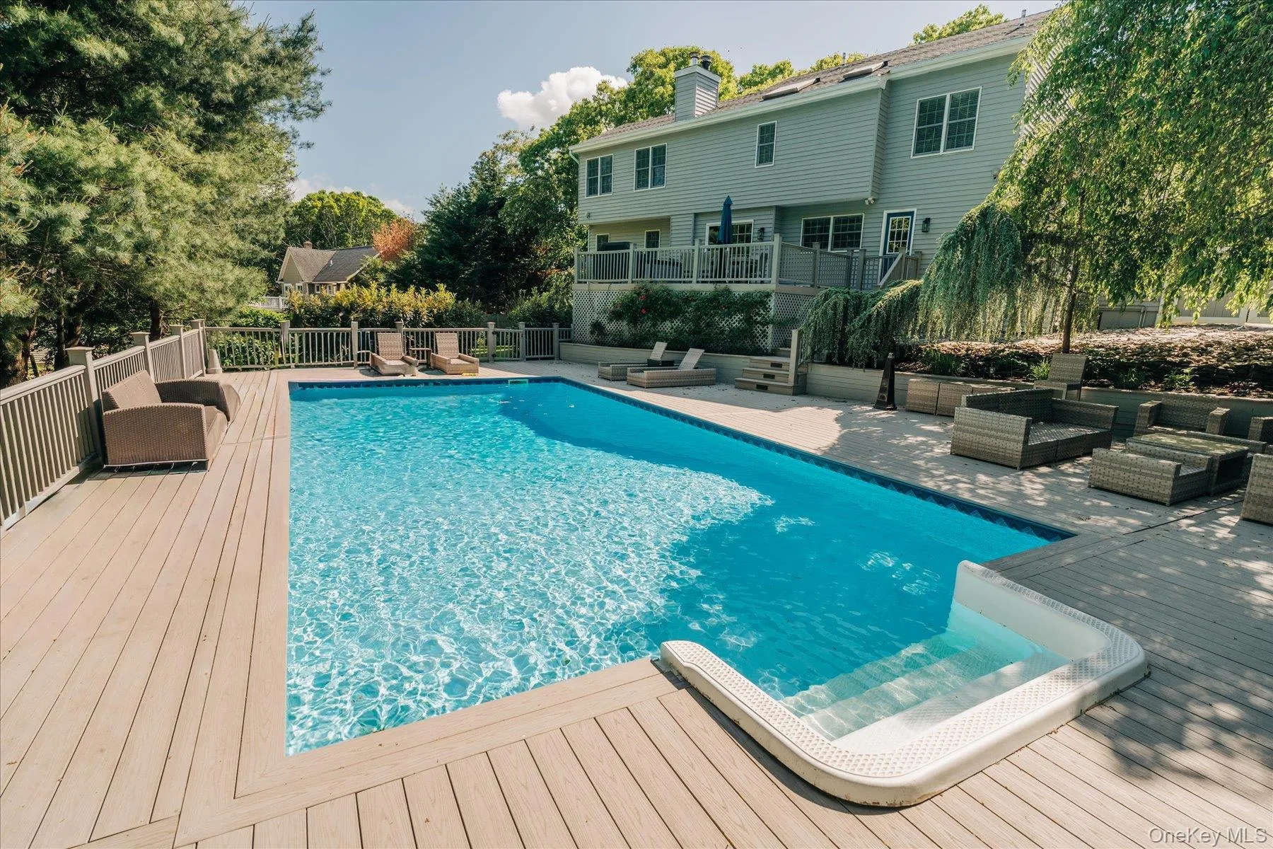 20 Stuart Court, Southampton, New York 11946