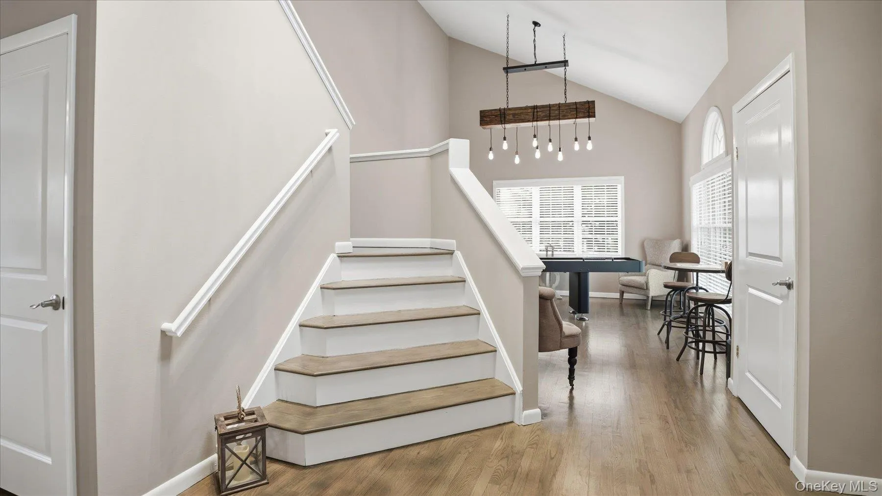 20 Stuart Court, Southampton, NY, 5 Bedrooms Bedrooms, 10 Rooms Rooms,3 BathroomsBathrooms,Residential Lease,For Rent,Stuart,0,996975 20 Stuart Court, Southampton, NY, 5 Bedrooms Bedrooms, 10 Rooms Rooms,3 BathroomsBathrooms,Residential Lease,For Rent,Stuart,0,996975