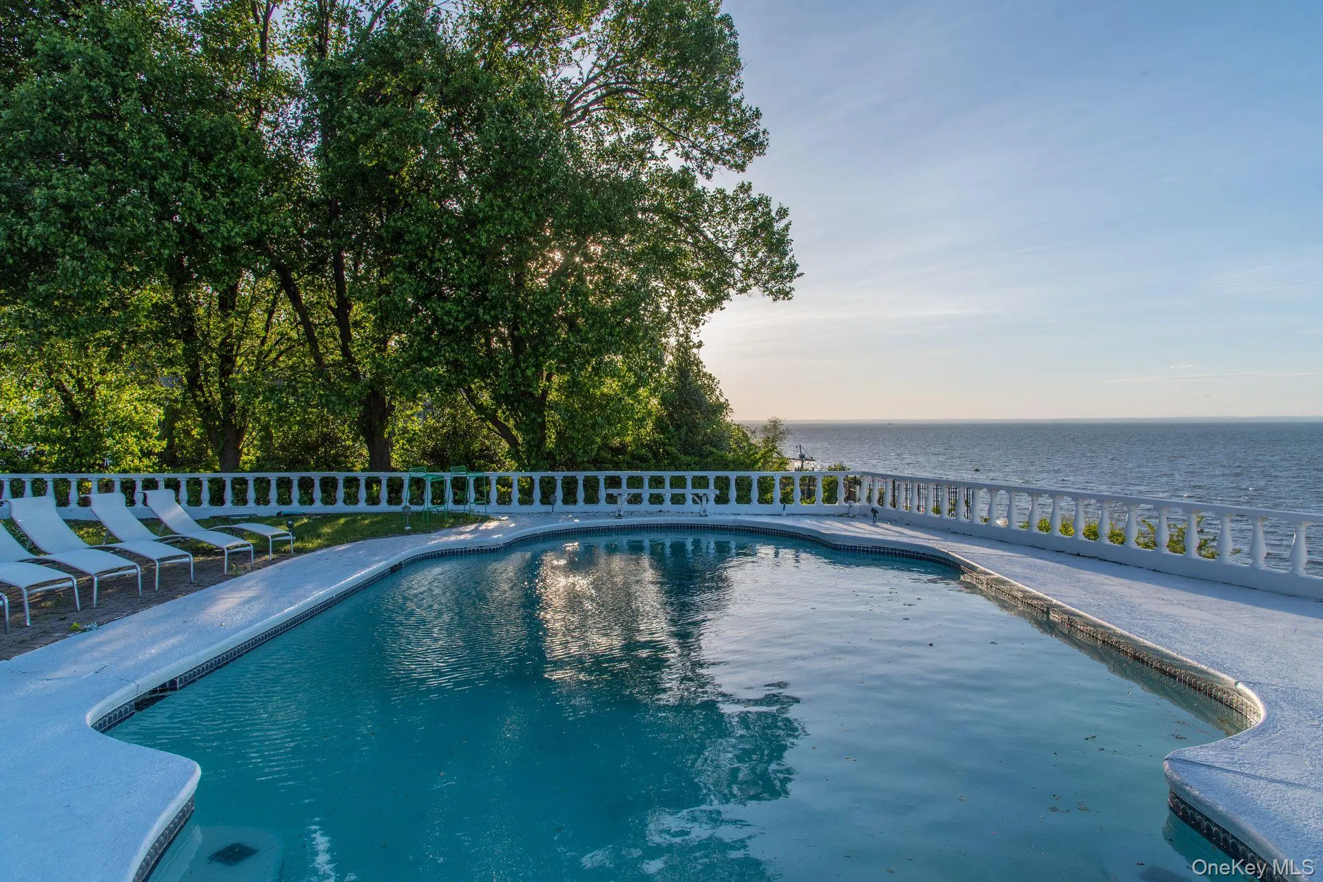 10 Beach Hill Drive, Smithtown, NY, 4 Bedrooms Bedrooms, 8 Rooms Rooms,4 BathroomsBathrooms,Residential Lease,For Rent,Beach Hill,0,996977 10 Beach Hill Drive, Smithtown, NY, 4 Bedrooms Bedrooms, 8 Rooms Rooms,4 BathroomsBathrooms,Residential Lease,For Rent,Beach Hill,0,996977
