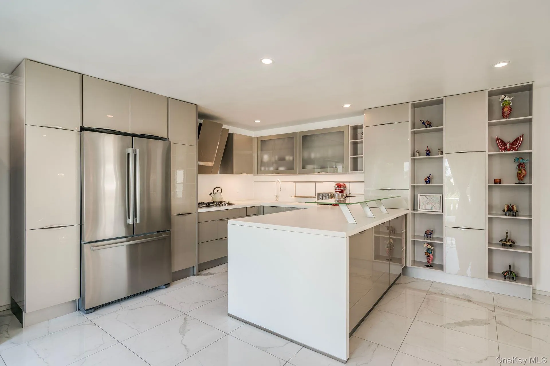 10 Beach Hill Drive, Smithtown, NY, 4 Bedrooms Bedrooms, 8 Rooms Rooms,4 BathroomsBathrooms,Residential Lease,For Rent,Beach Hill,0,996977 10 Beach Hill Drive, Smithtown, NY, 4 Bedrooms Bedrooms, 8 Rooms Rooms,4 BathroomsBathrooms,Residential Lease,For Rent,Beach Hill,0,996977
